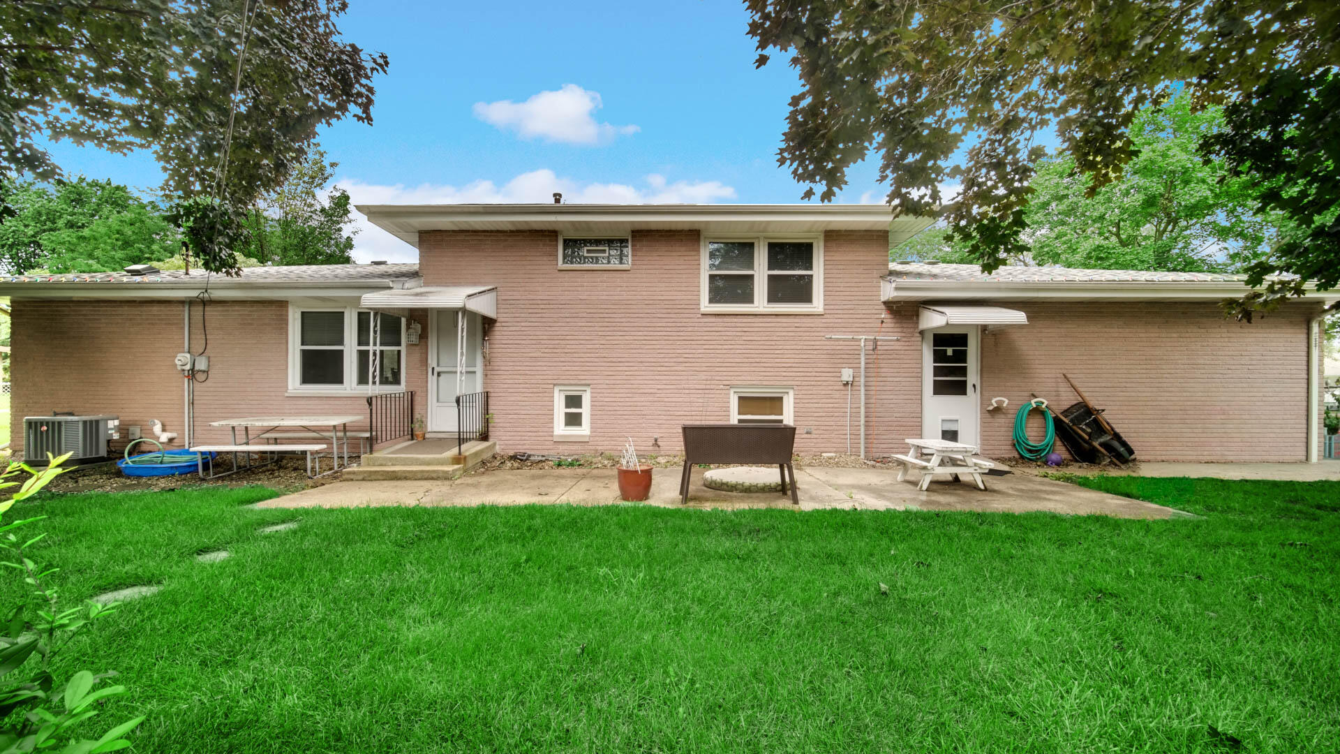 9507 Cleveland, Crown Point, IN 46307; Image #19