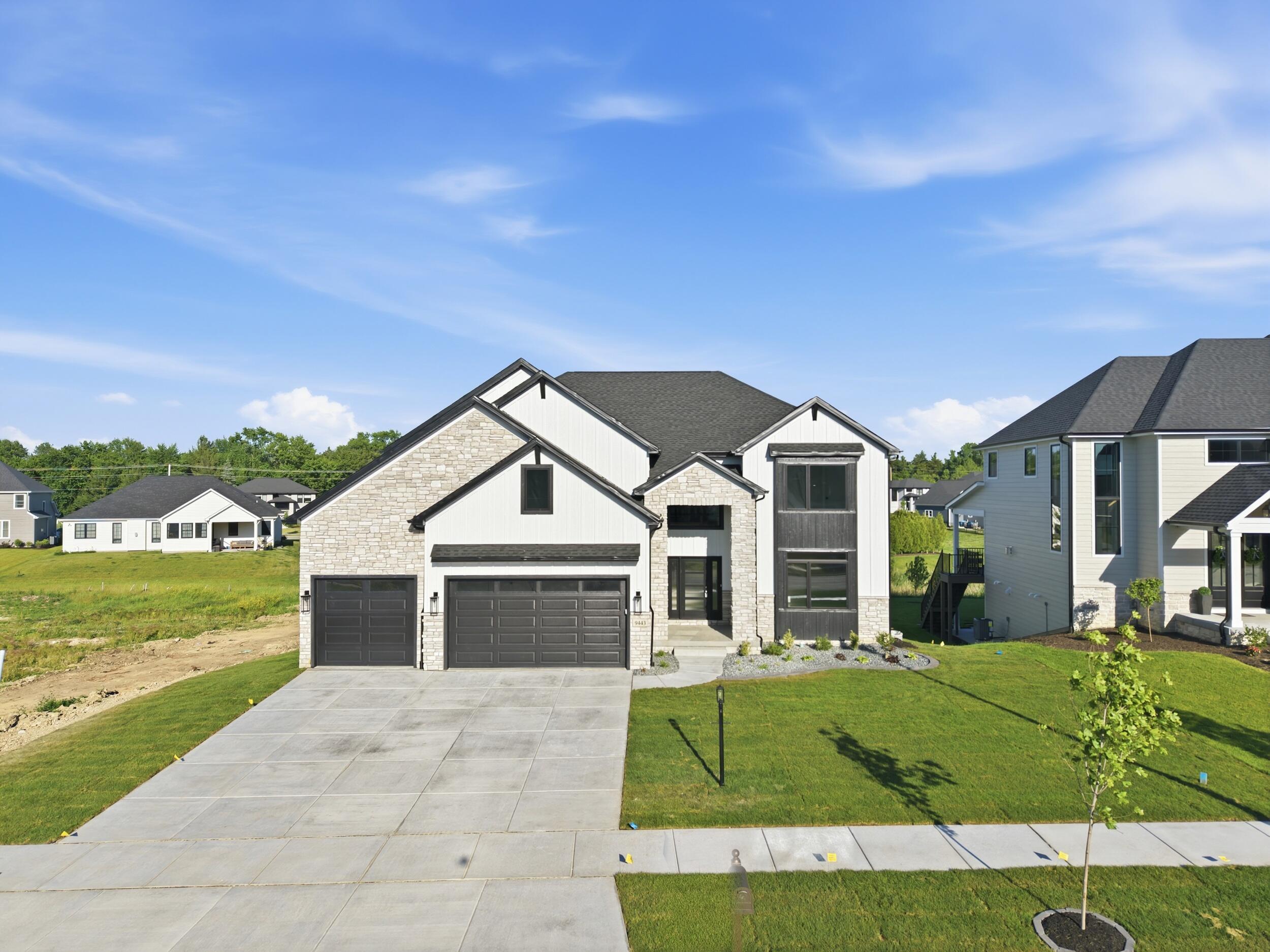 9443 Tall Grass Trail, St. John, IN 46373; Image #2