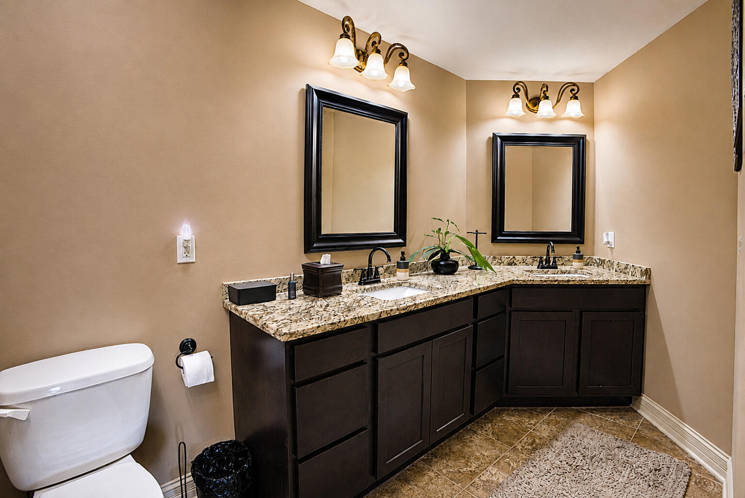 58 E Levanno Drive E, Crown Point, IN 46307; Image #37