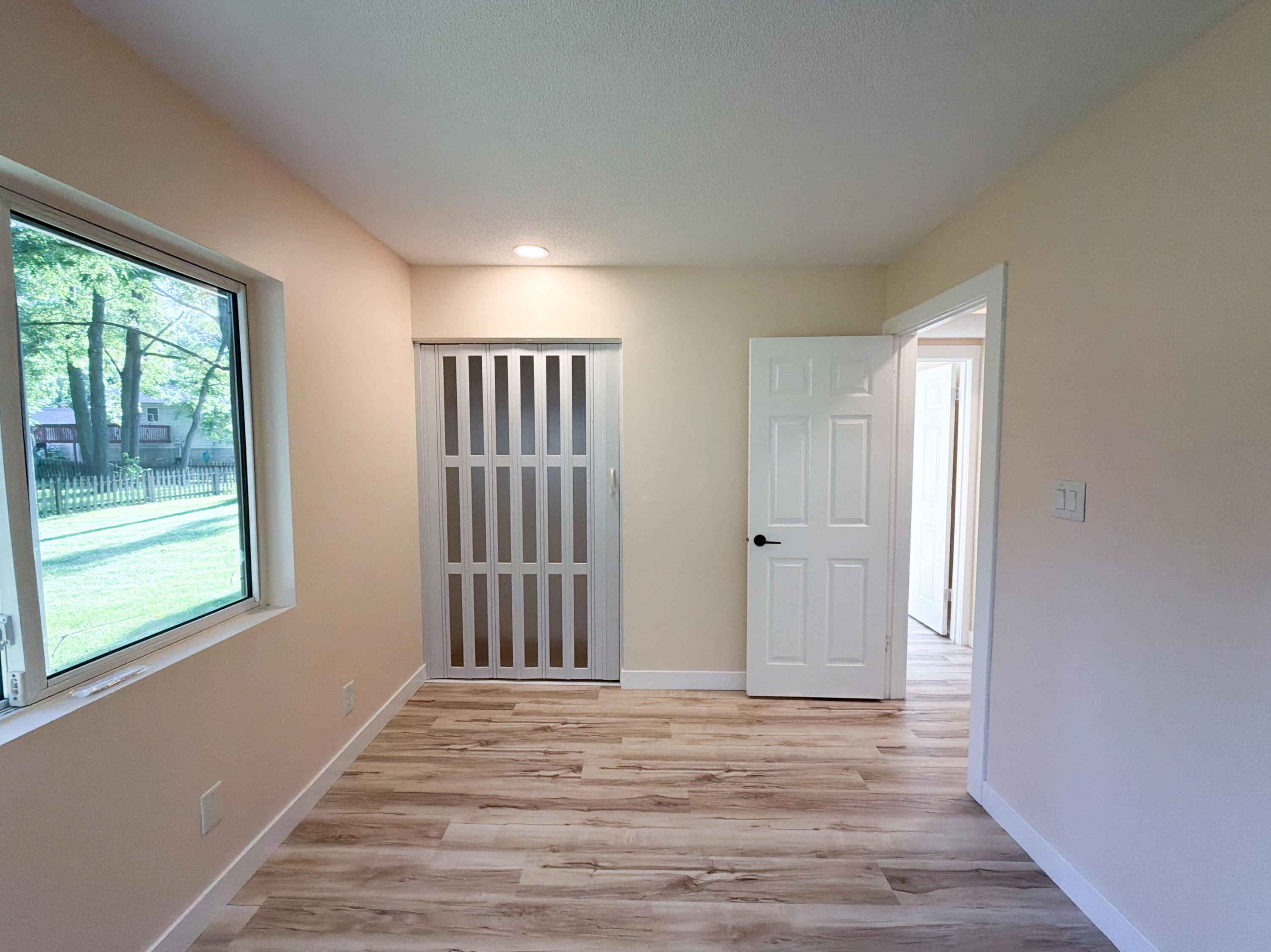 1623 E Coolspring Avenue, Michigan City, IN 46360; Image #15