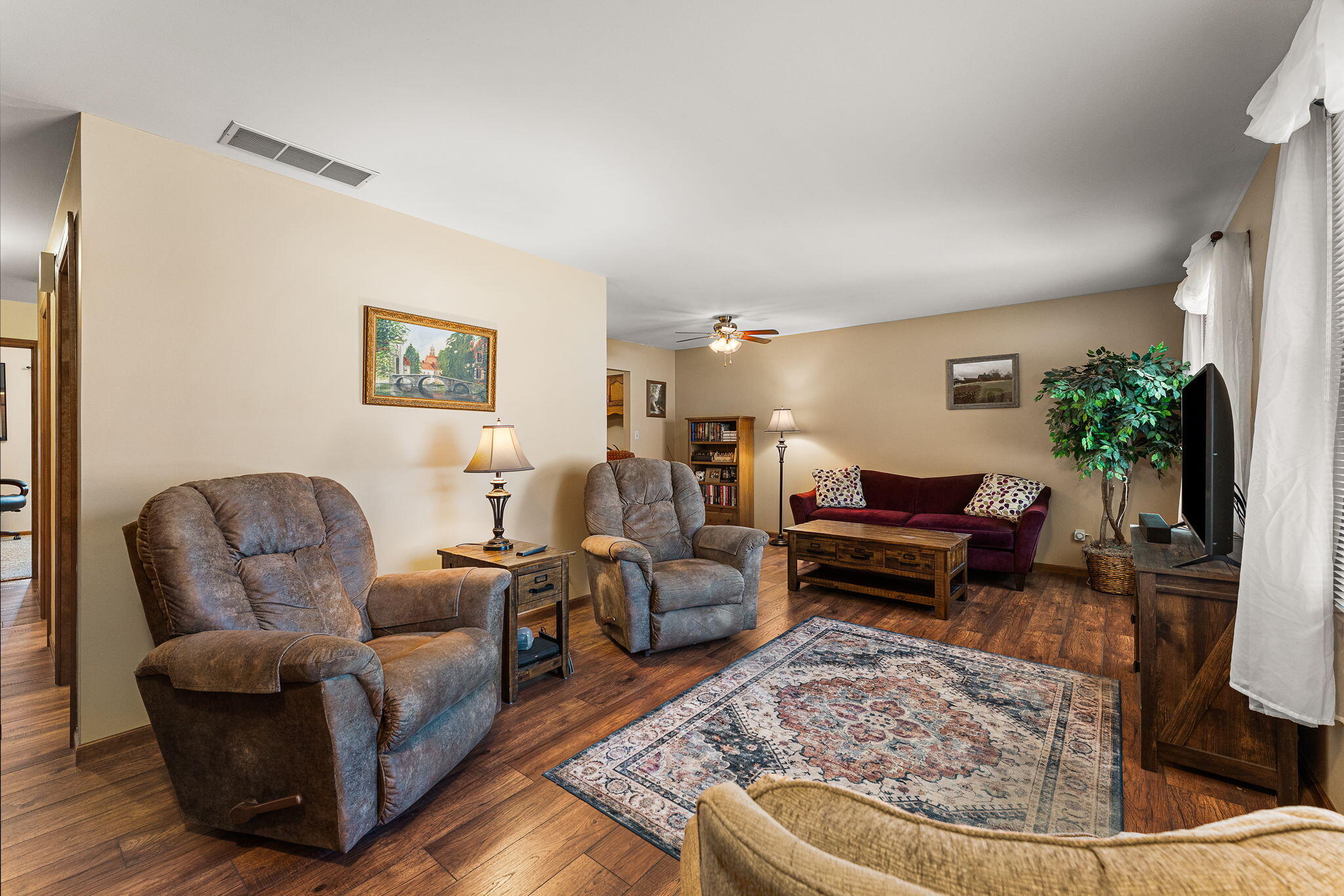 533 Begonia Street SE, DeMotte, IN #B, 46310; Image #6