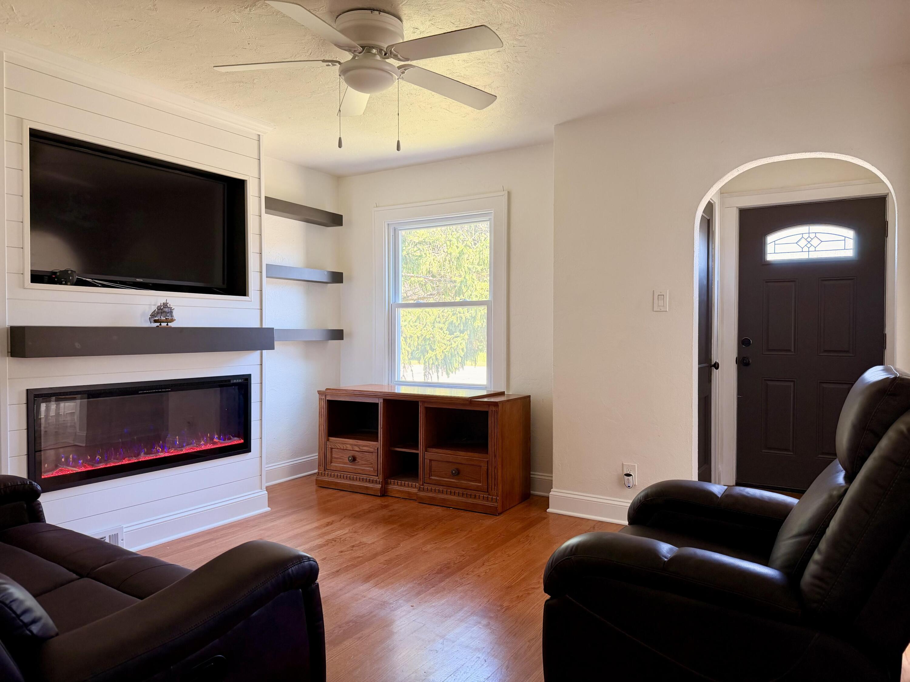7302 Grand Boulevard, Hobart, IN 46342; Image #6