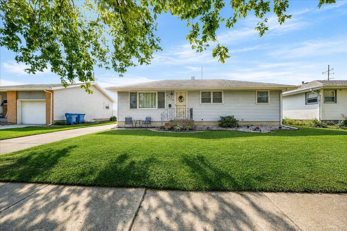 8030 North Drive, Highland, IN 46322; Image #2