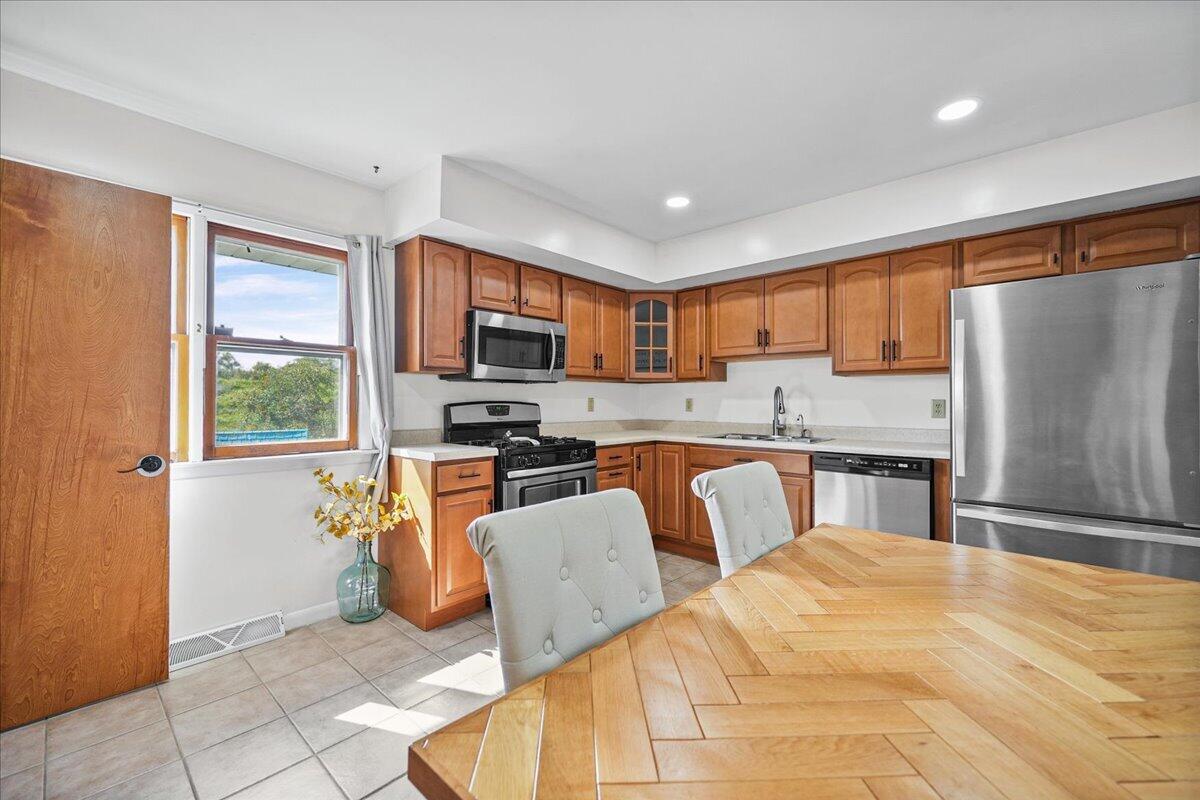 8030 North Drive, Highland, IN 46322; Image #5