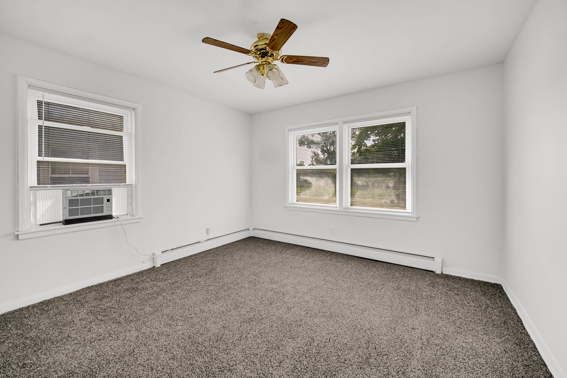 4945 Washington Street, Gary, IN 46408; Image #11