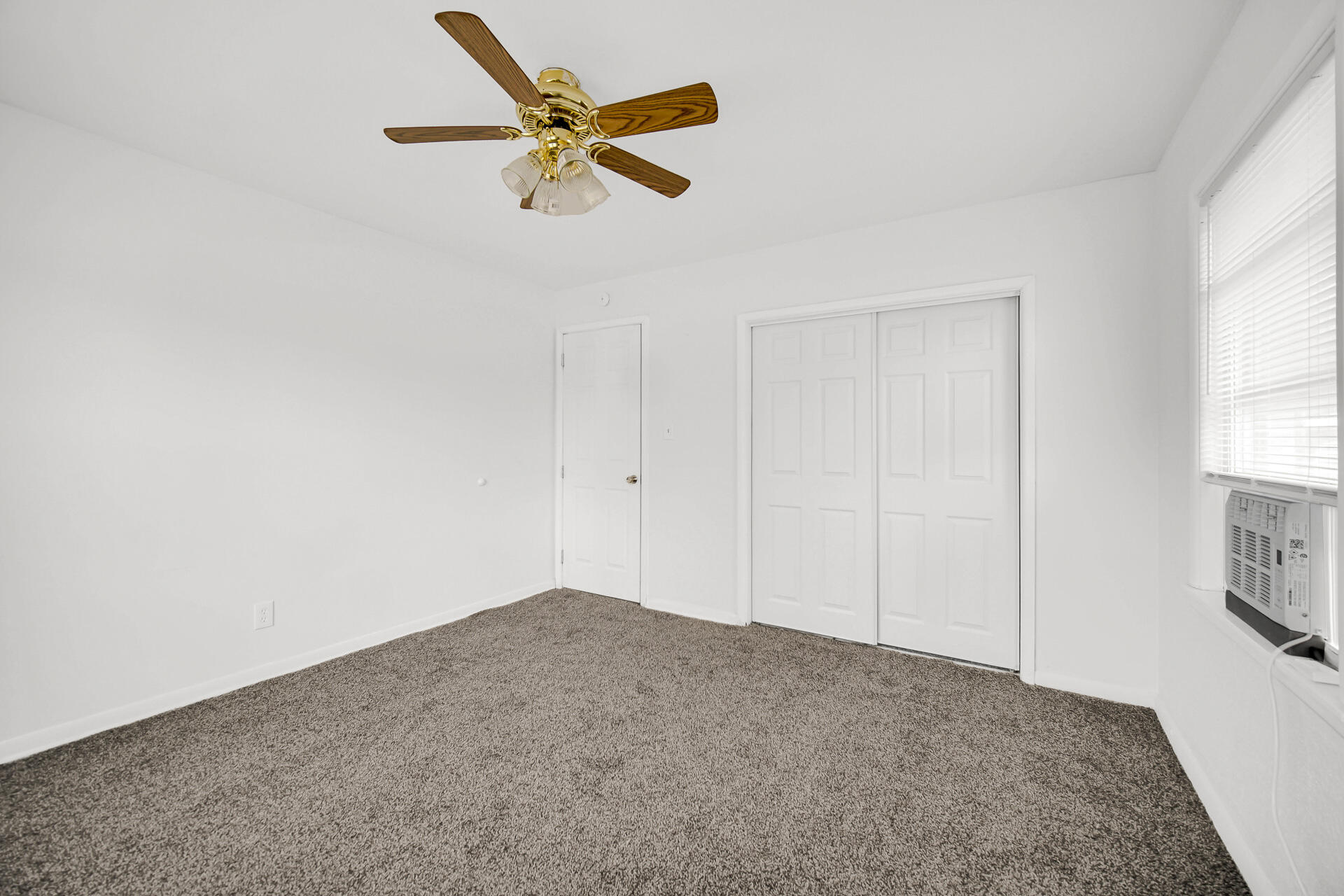 4945 Washington Street, Gary, IN 46408; Image #12
