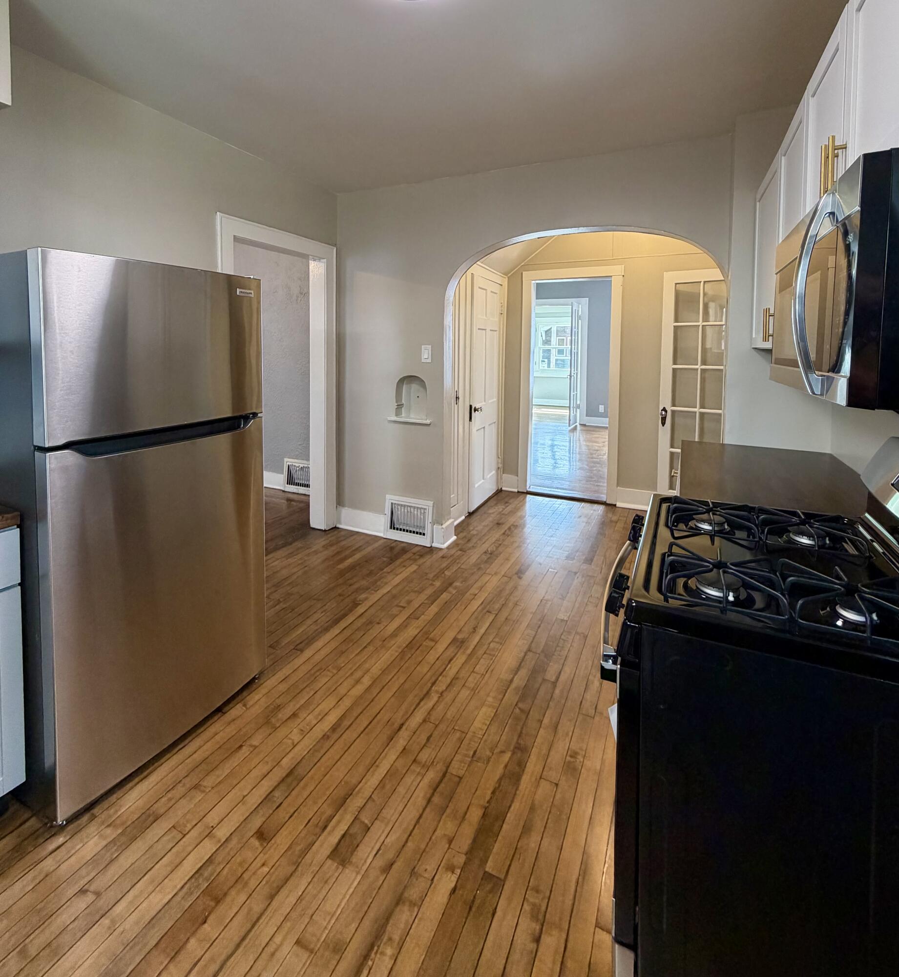 6548 Jefferson Avenue, Hammond, IN 46324; Image #14