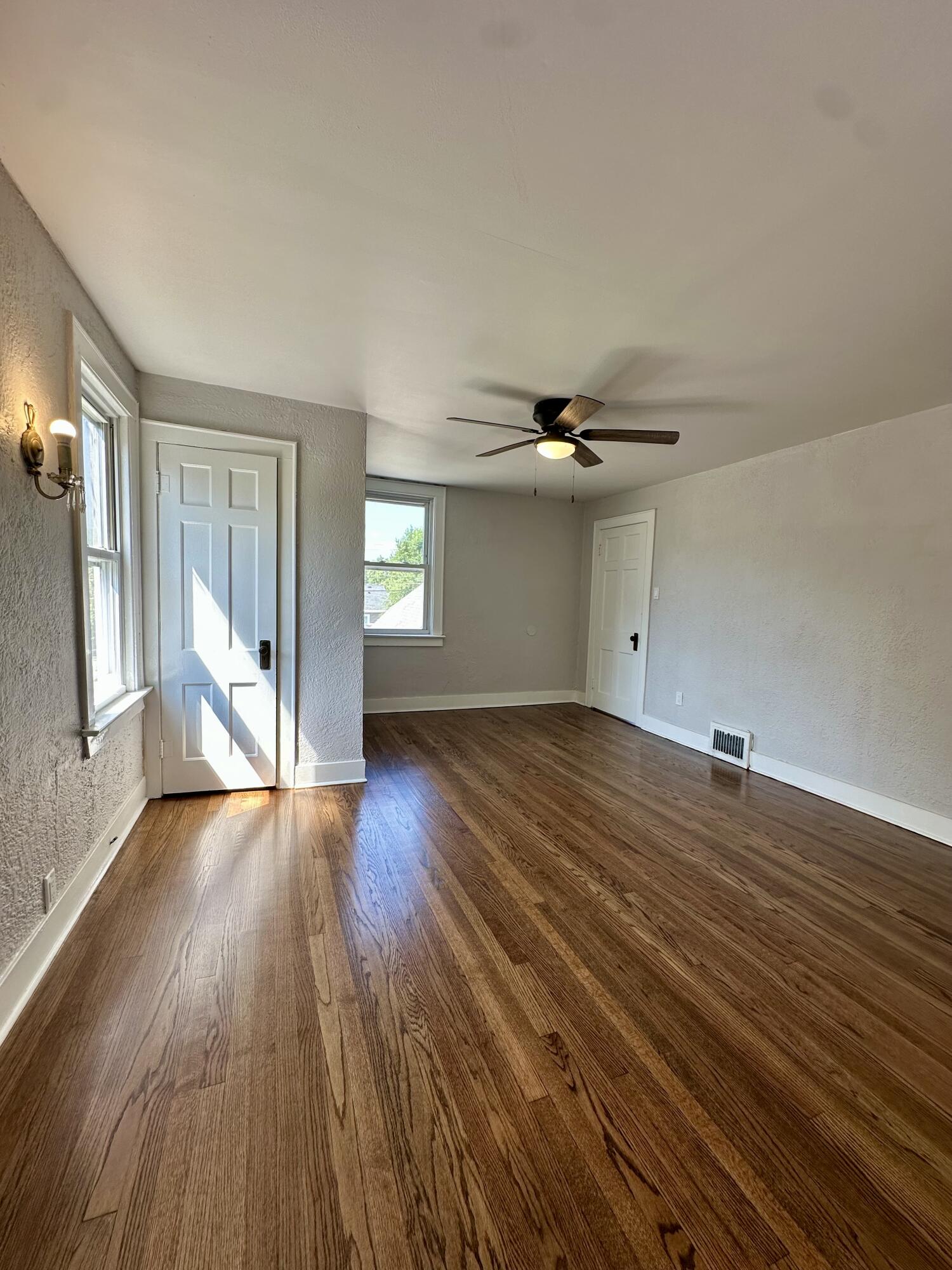 6548 Jefferson Avenue, Hammond, IN 46324; Image #21