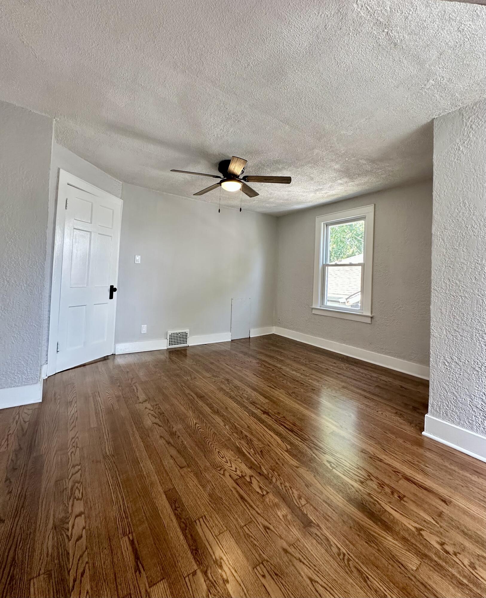 6548 Jefferson Avenue, Hammond, IN 46324; Image #24