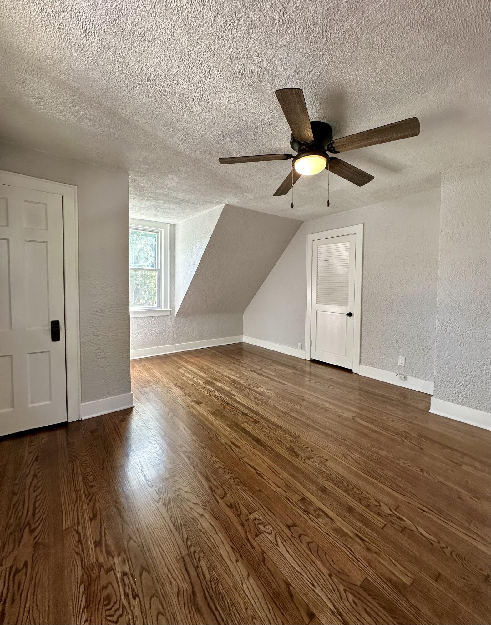 6548 Jefferson Avenue, Hammond, IN 46324; Image #26