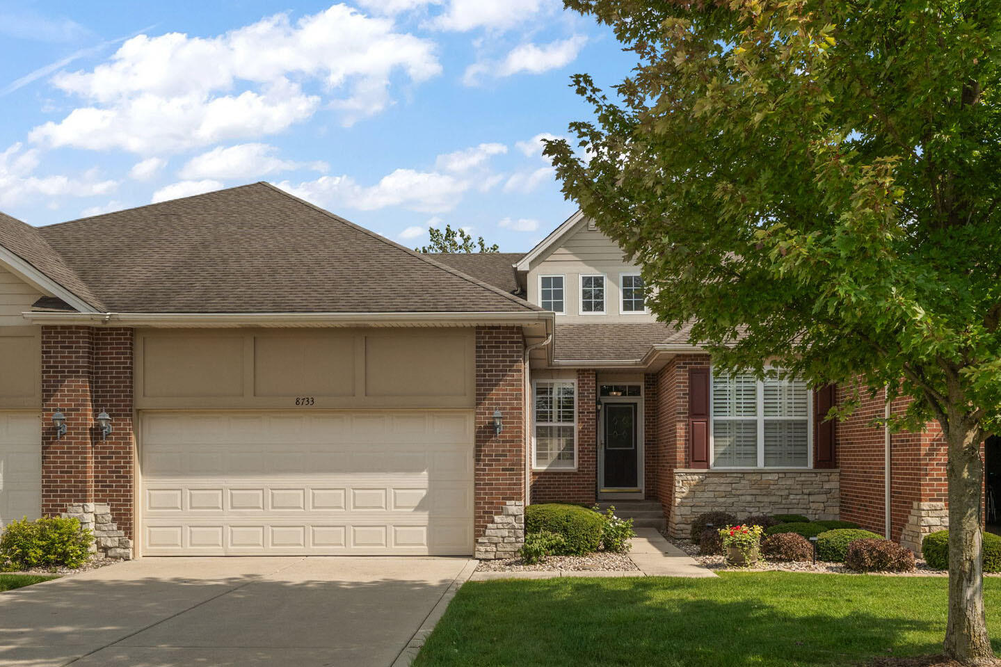 8733 Forest Glen Court, St. John, IN 46373; Image #2