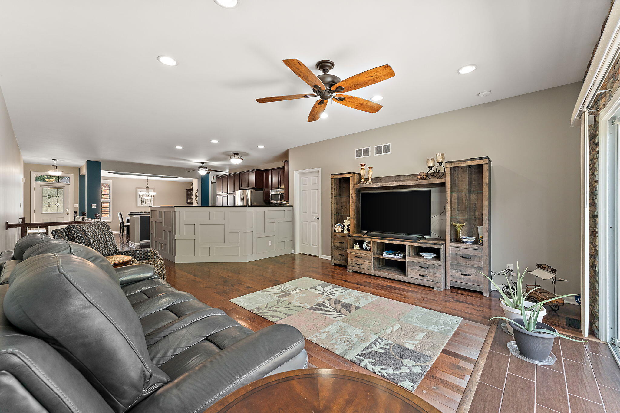 8733 Forest Glen Court, St. John, IN 46373; Image #5