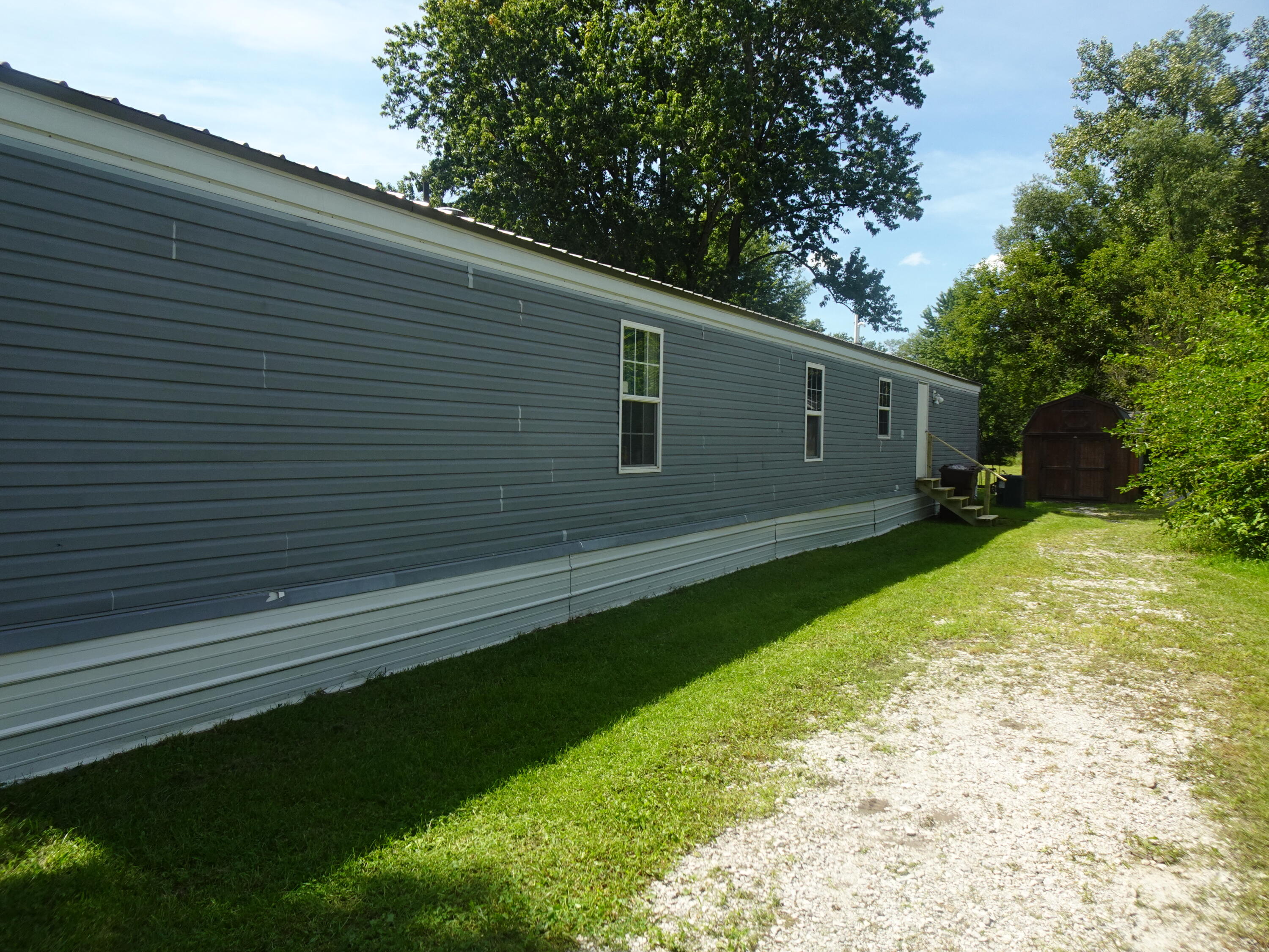 8215 S U.s. 421, San Pierre, IN 46374; Image #12