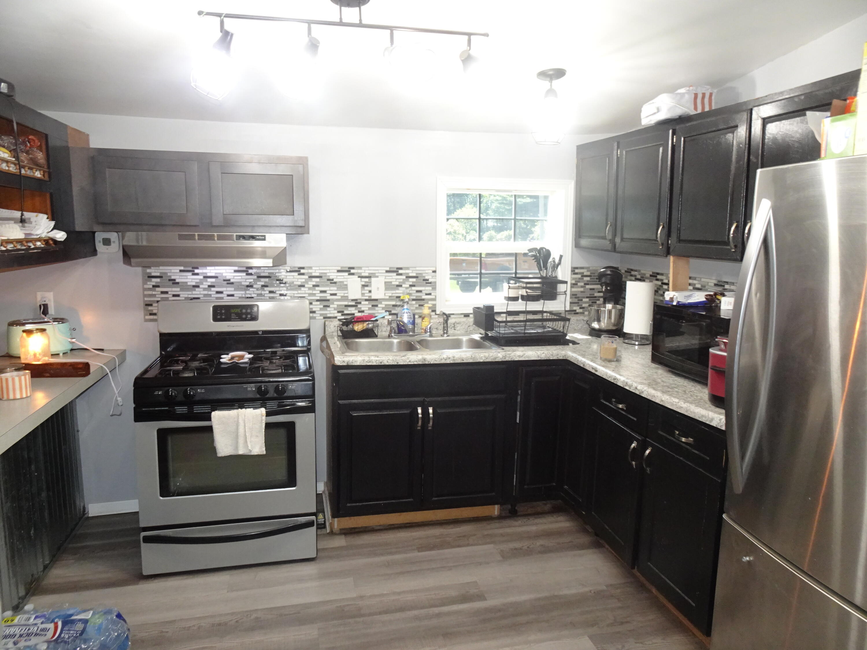 8215 S U.s. 421, San Pierre, IN 46374; Image #2