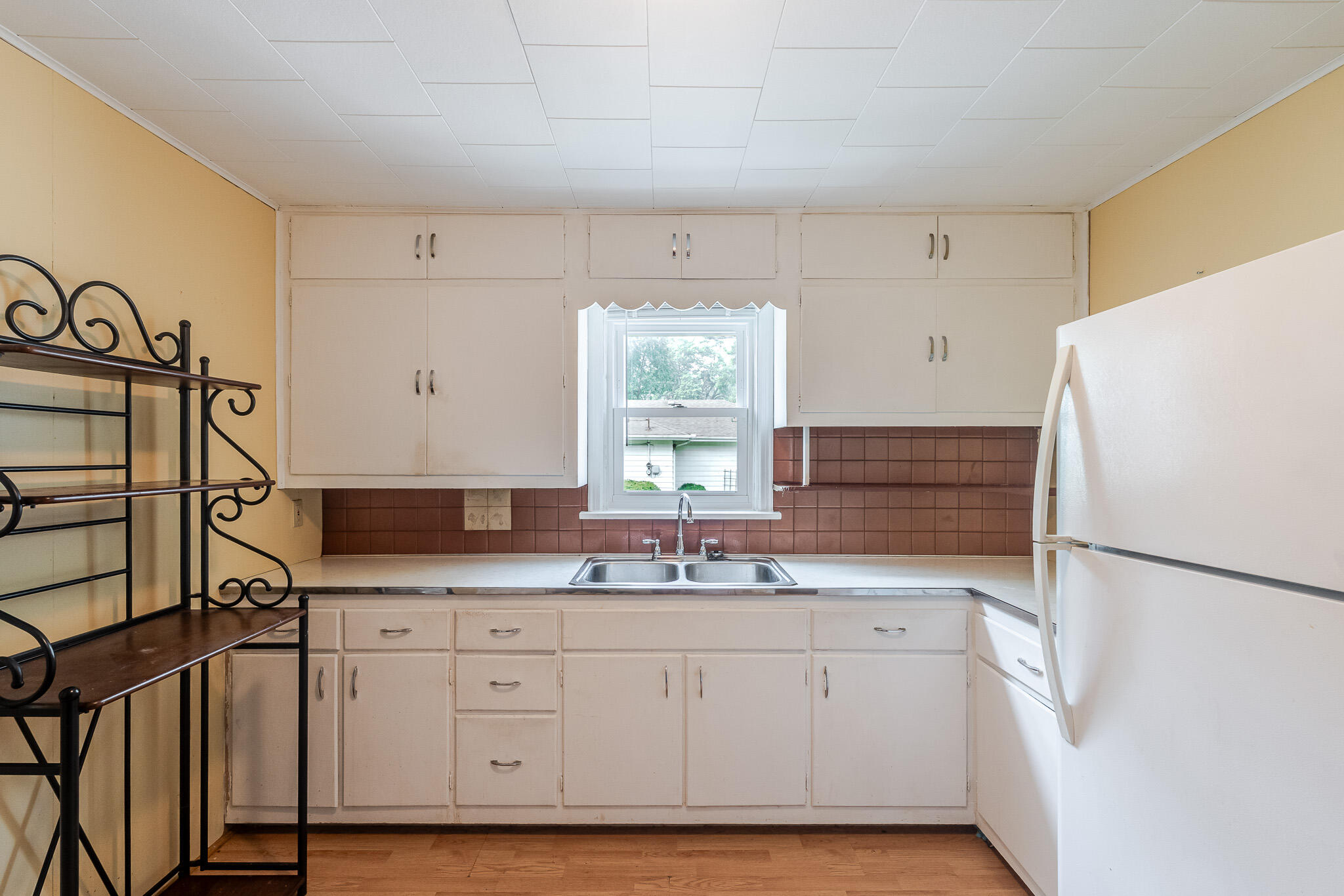 7803 Colorado Street, Merrillville, IN 46410; Image #10
