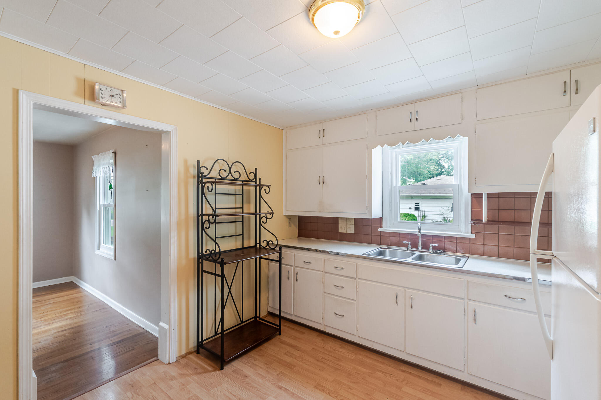 7803 Colorado Street, Merrillville, IN 46410; Image #7