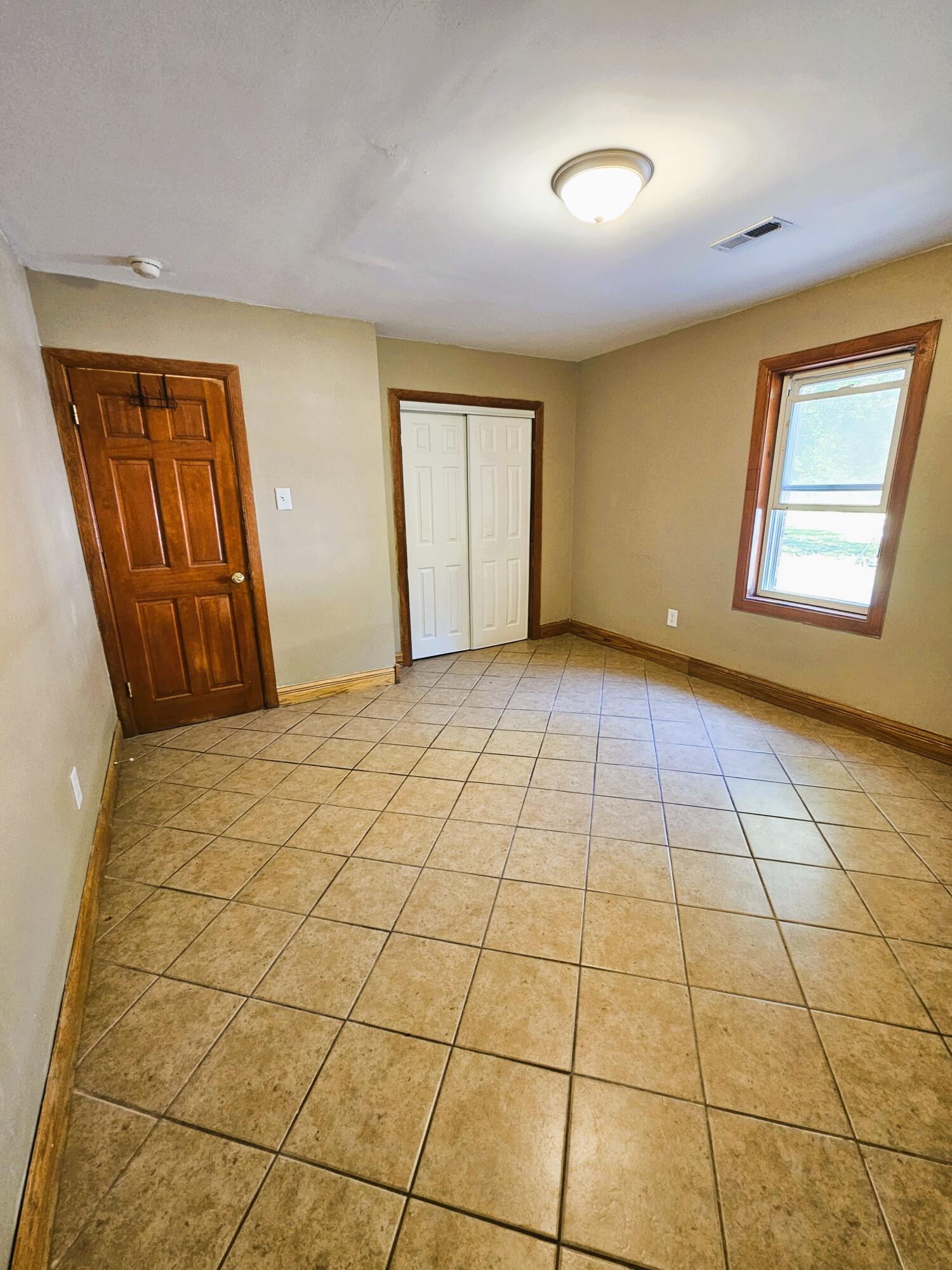 2813 New Hampshire Street, Lake Station, IN 46405; Image #14