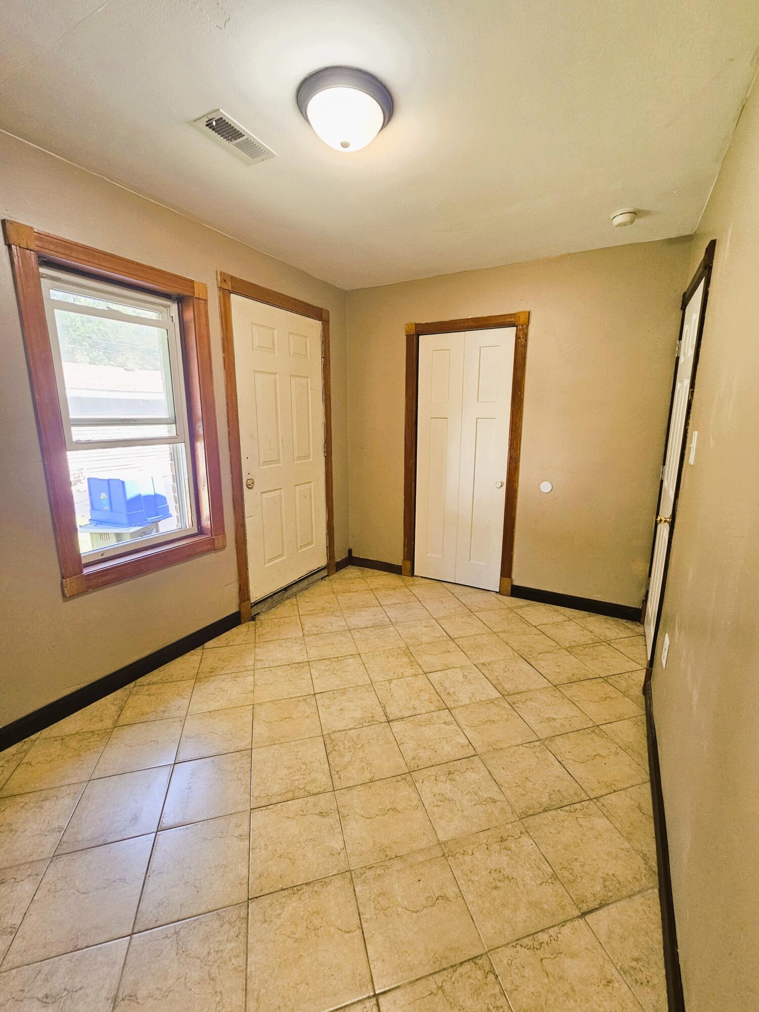 2813 New Hampshire Street, Lake Station, IN 46405; Image #16