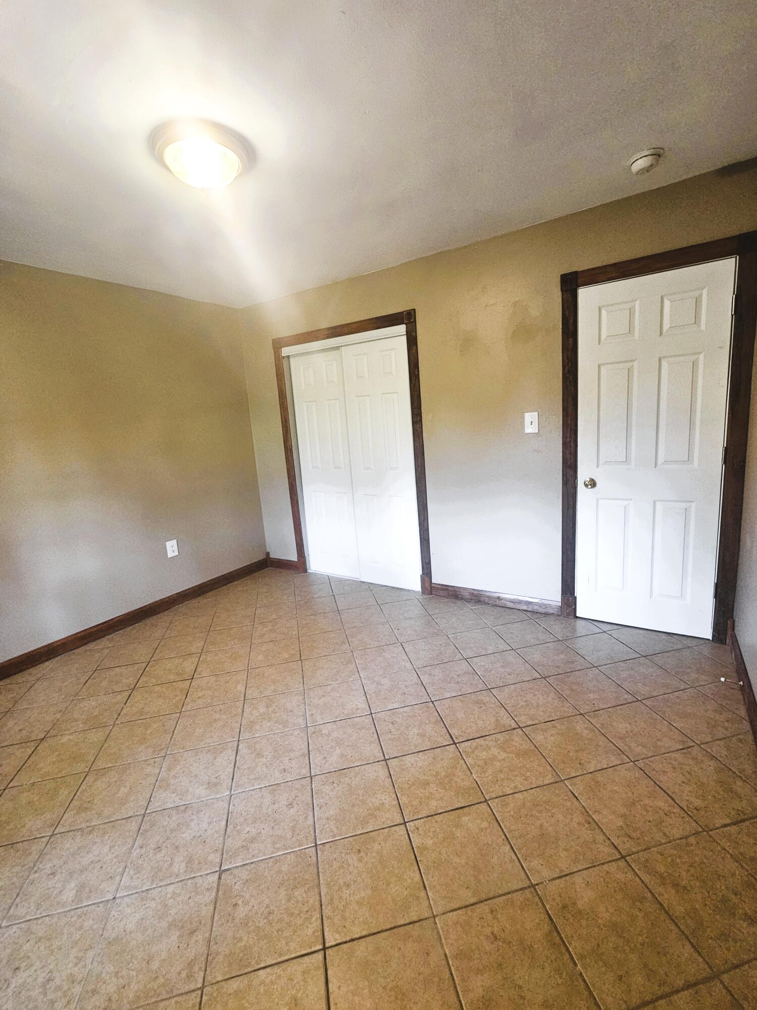 2813 New Hampshire Street, Lake Station, IN 46405; Image #19