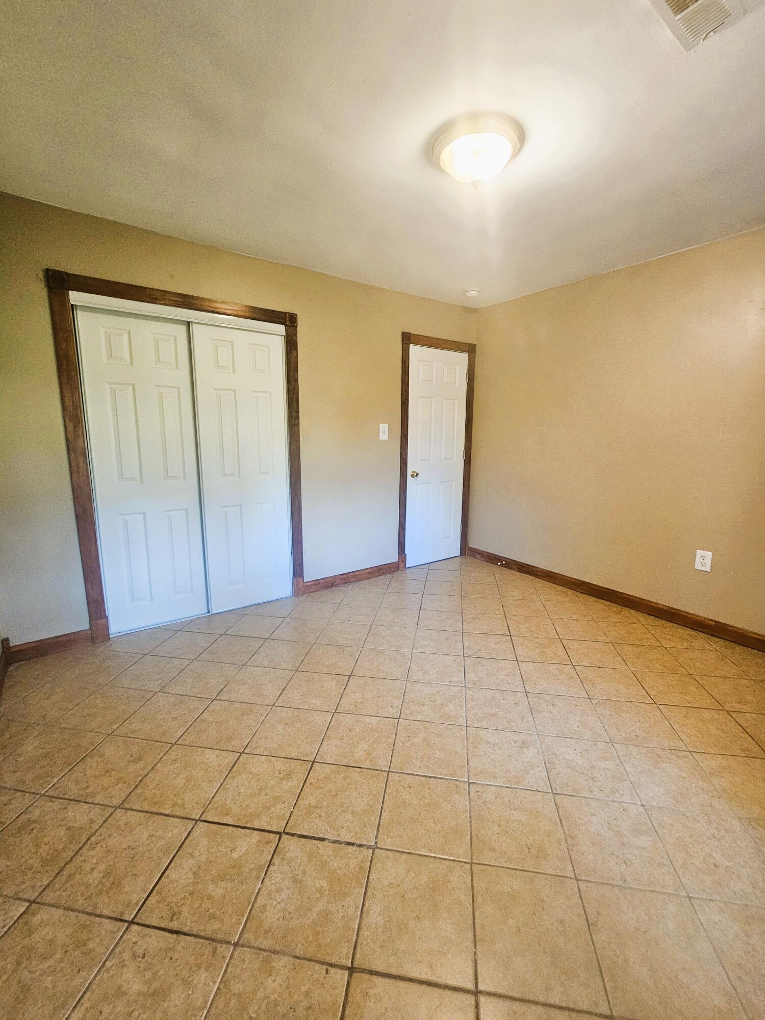 2813 New Hampshire Street, Lake Station, IN 46405; Image #20