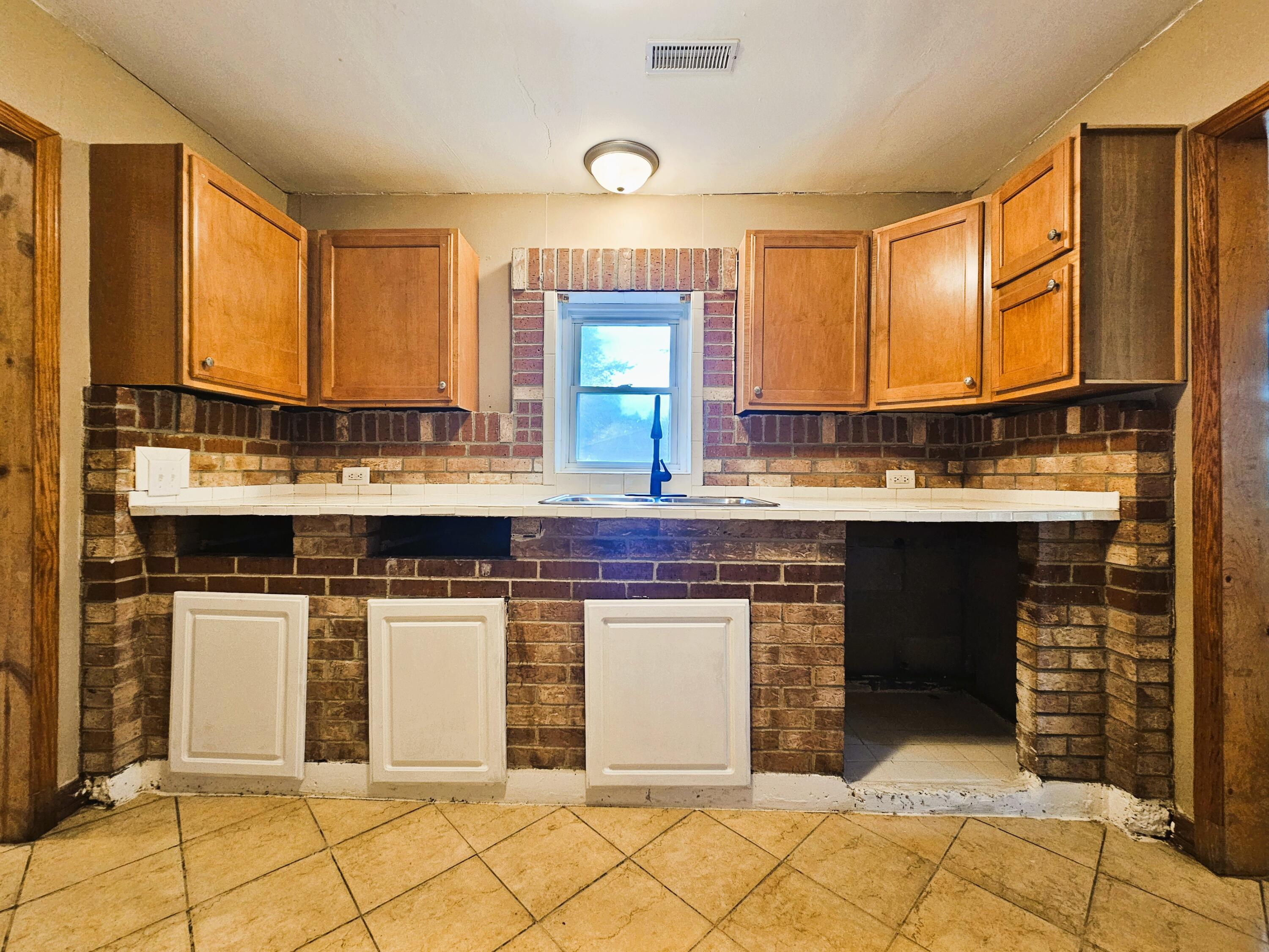2813 New Hampshire Street, Lake Station, IN 46405; Image #7