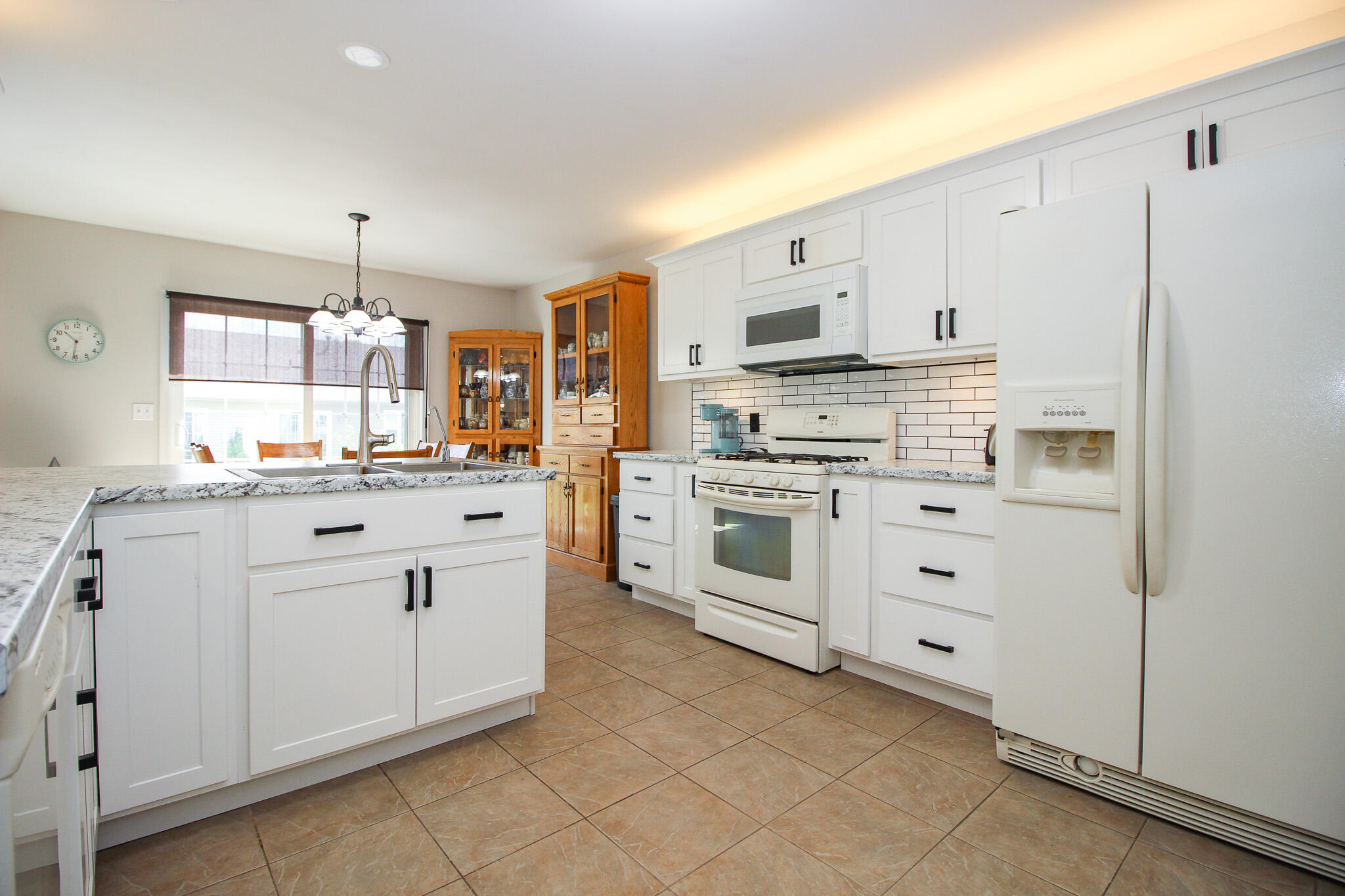 817 Daisy Circle NE, DeMotte, IN 46310; Image #9