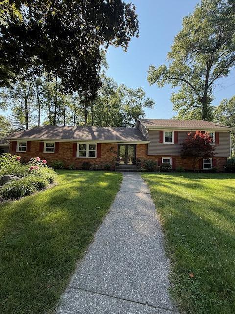 4000 Hemlock Drive, Valparaiso, IN 46383; Image #2