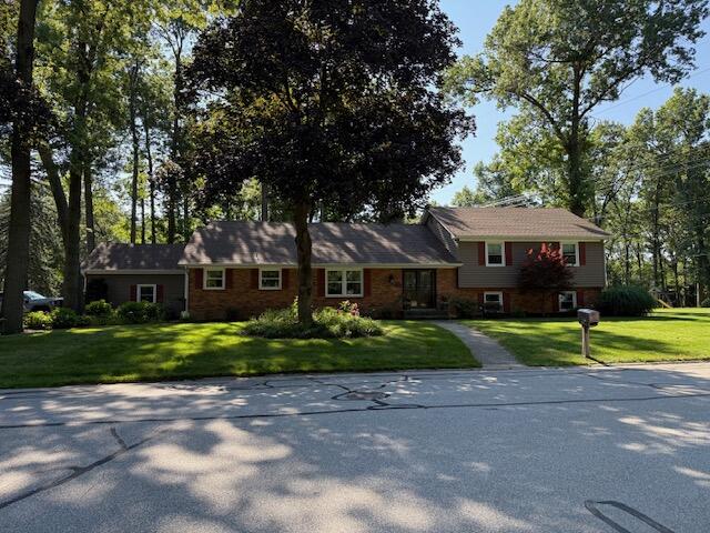 4000 Hemlock Drive, Valparaiso, IN 46383; Image #3