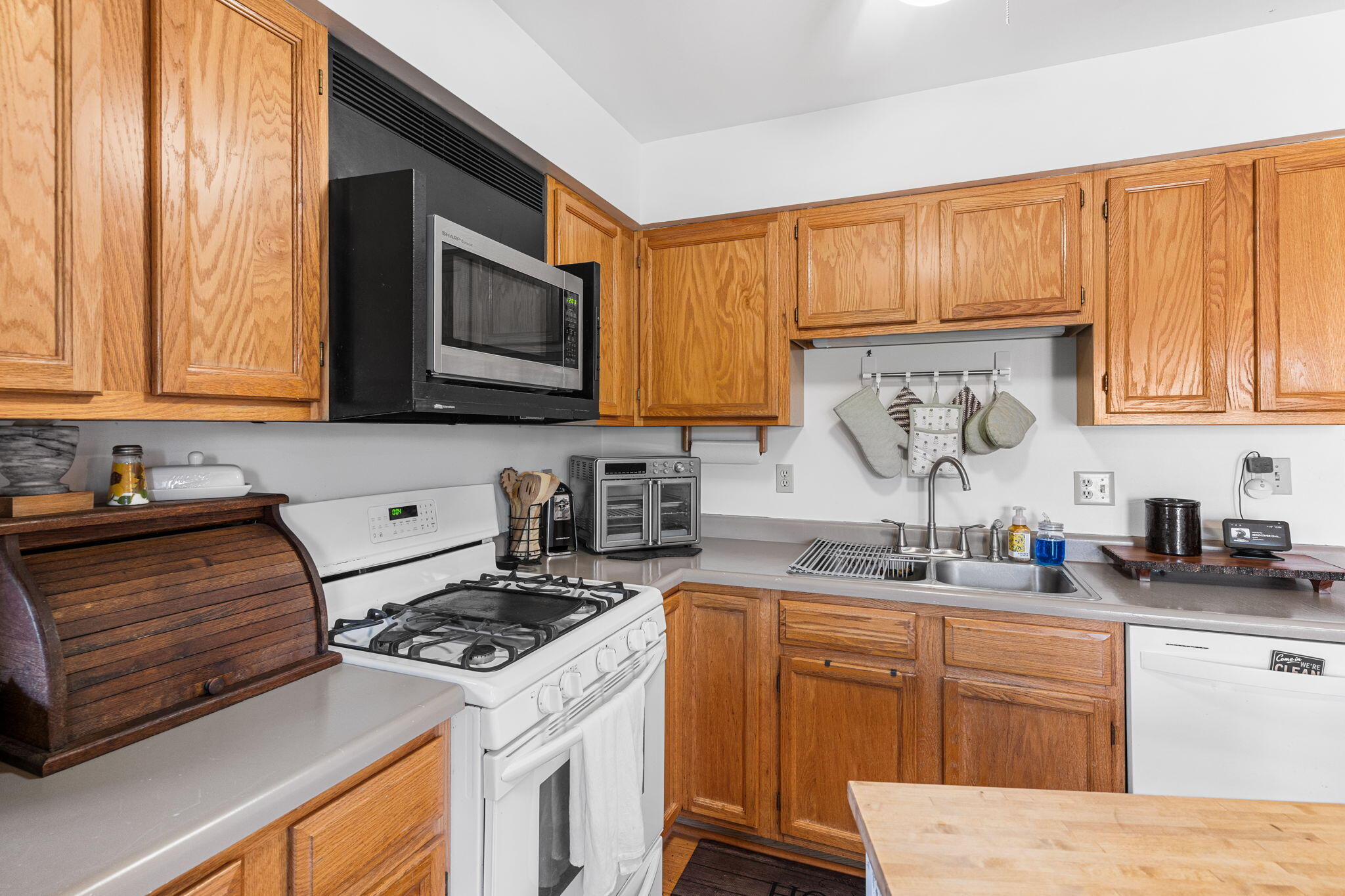 5722 Brookview Avenue, Portage, IN 46368; Image #8