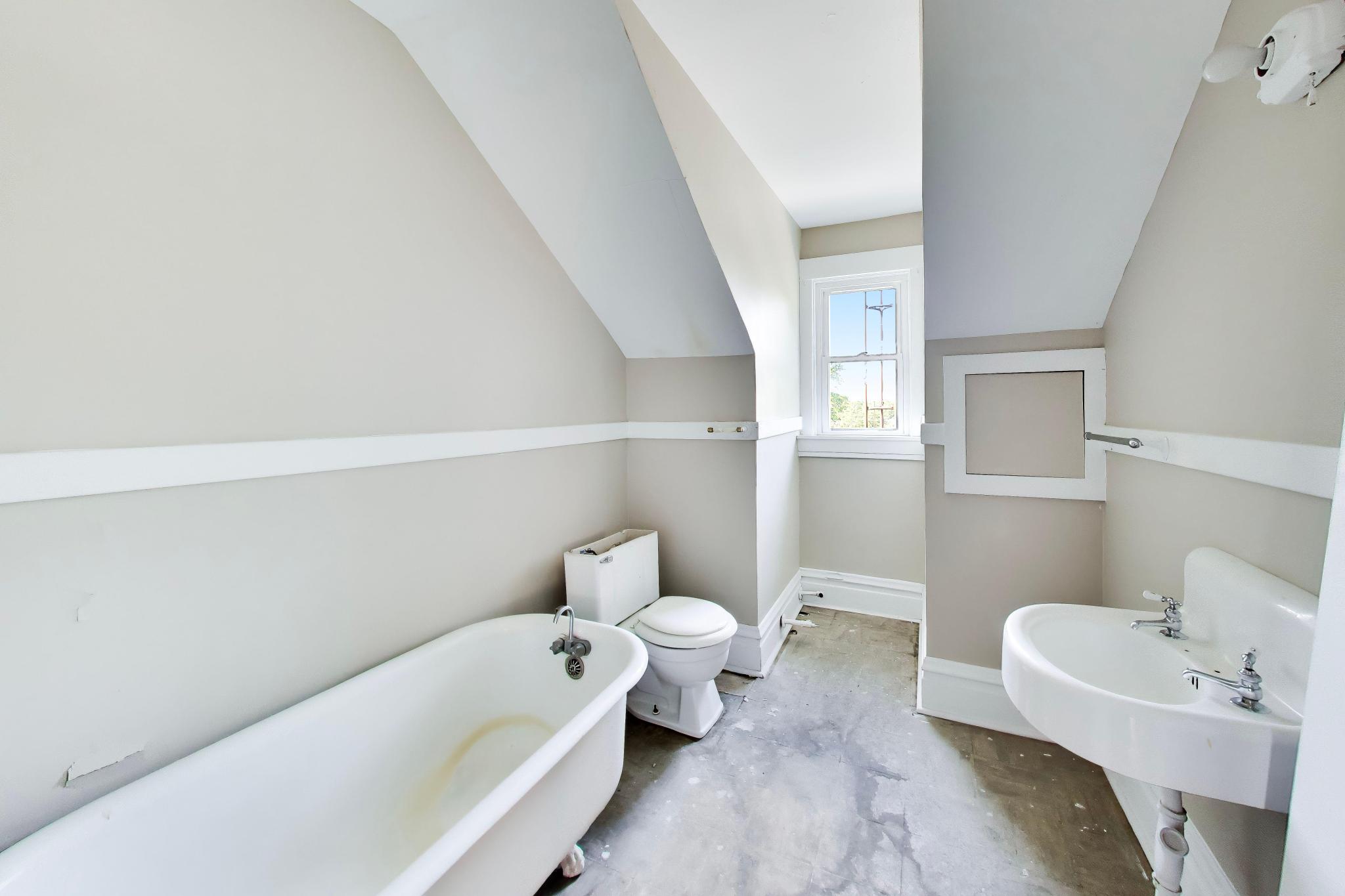 831 Washington Street, Michigan City, IN 46360; Image #30