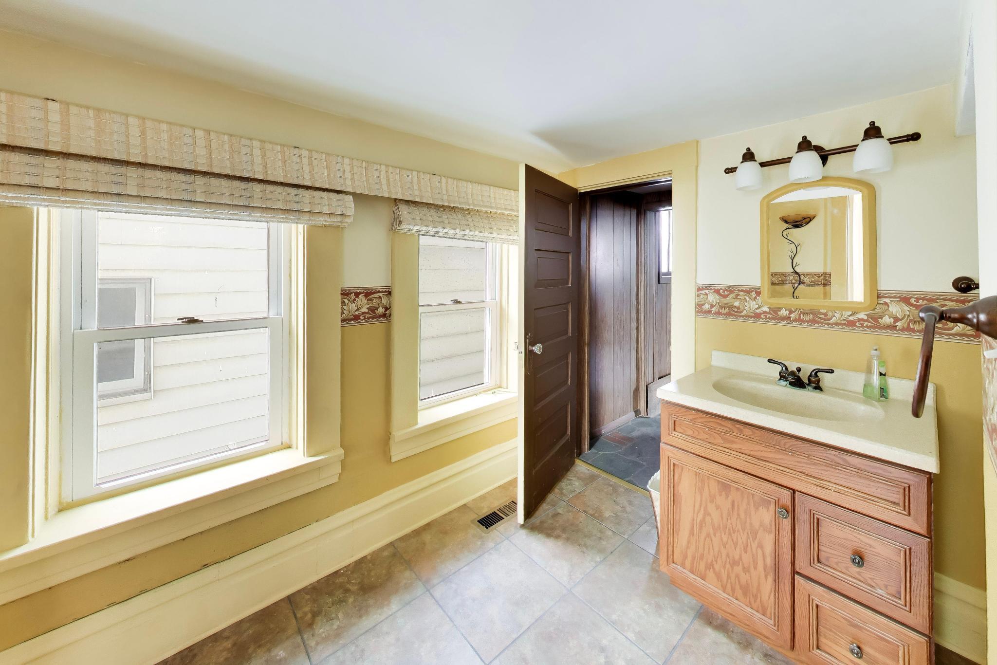 831 Washington Street, Michigan City, IN 46360; Image #37