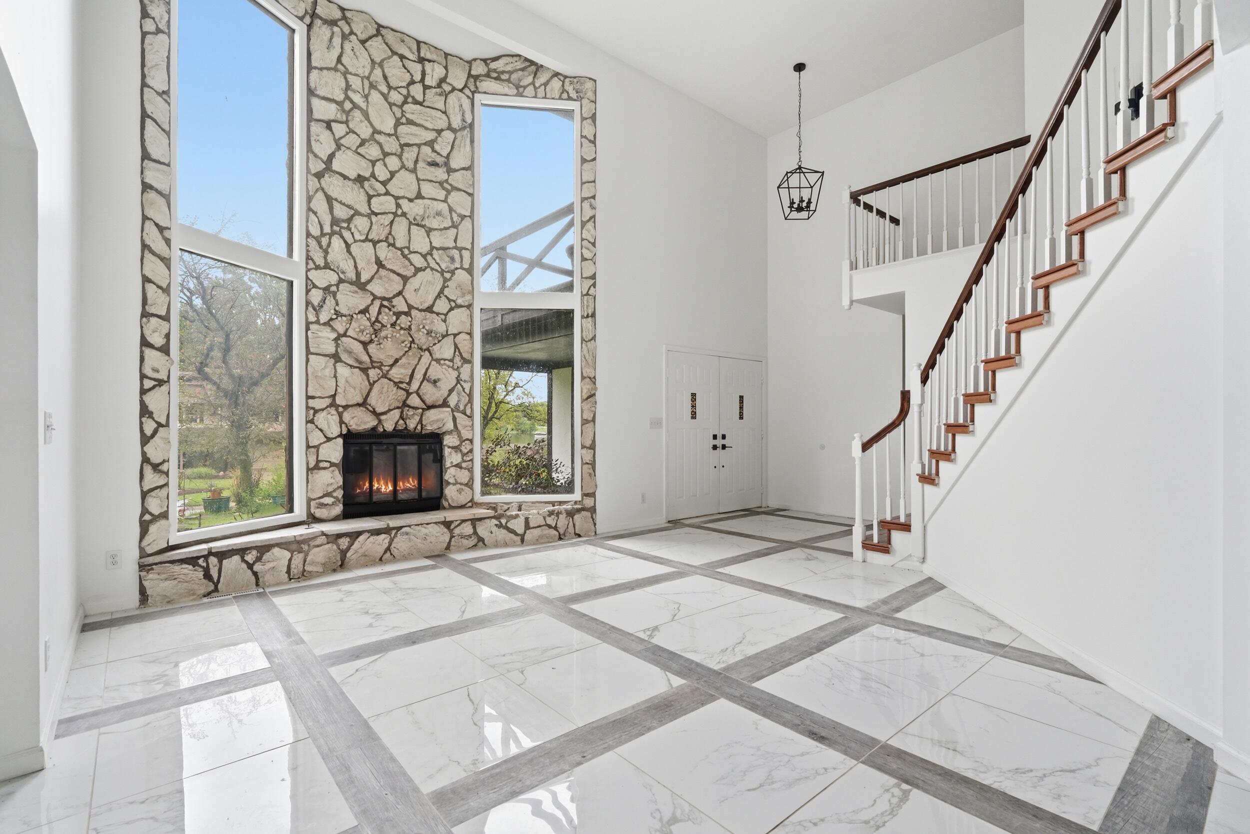 456 Roxbury Road, Valparaiso, IN 46385; Image #14