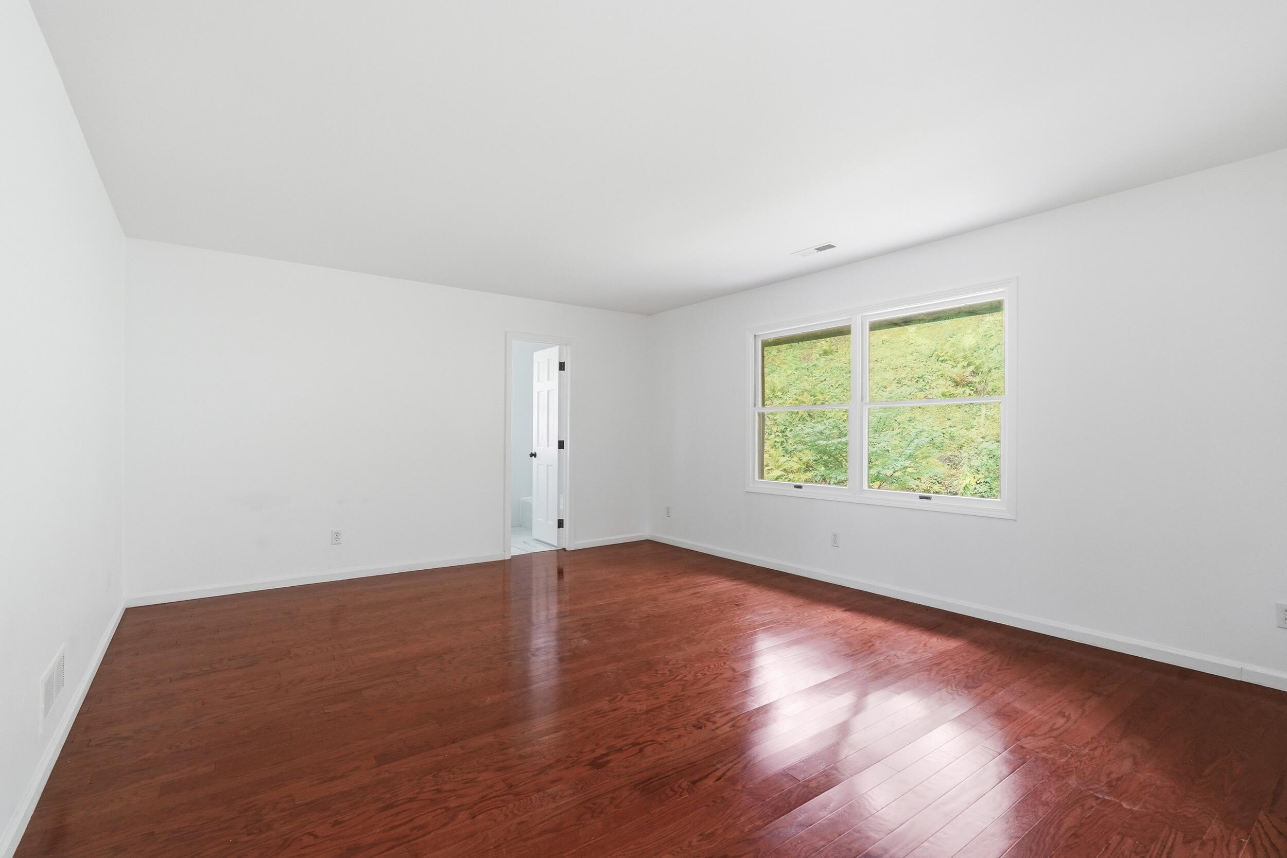 456 Roxbury Road, Valparaiso, IN 46385; Image #26