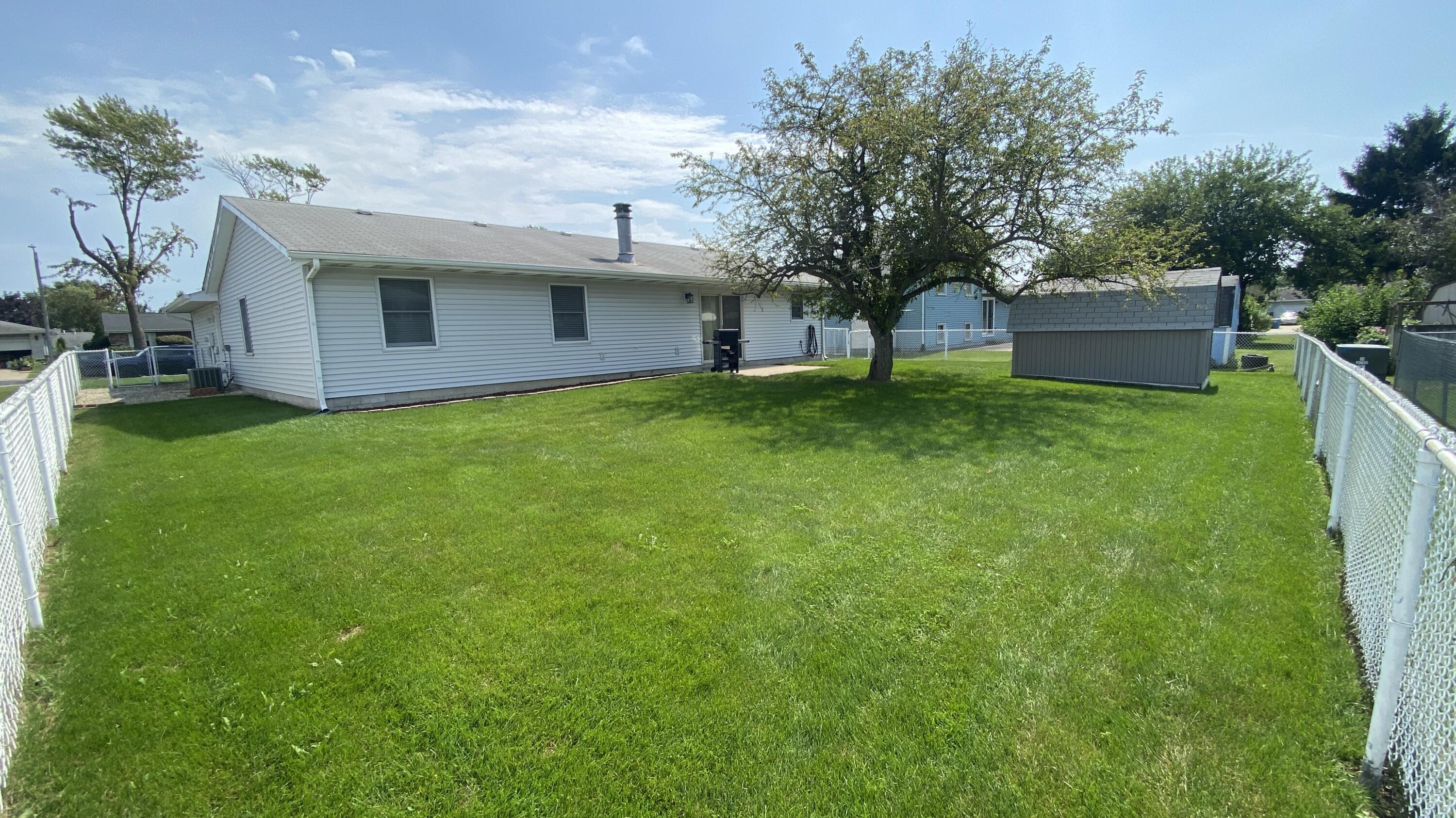 9814 Lincoln Court, Crown Point, IN 46307; Image #4