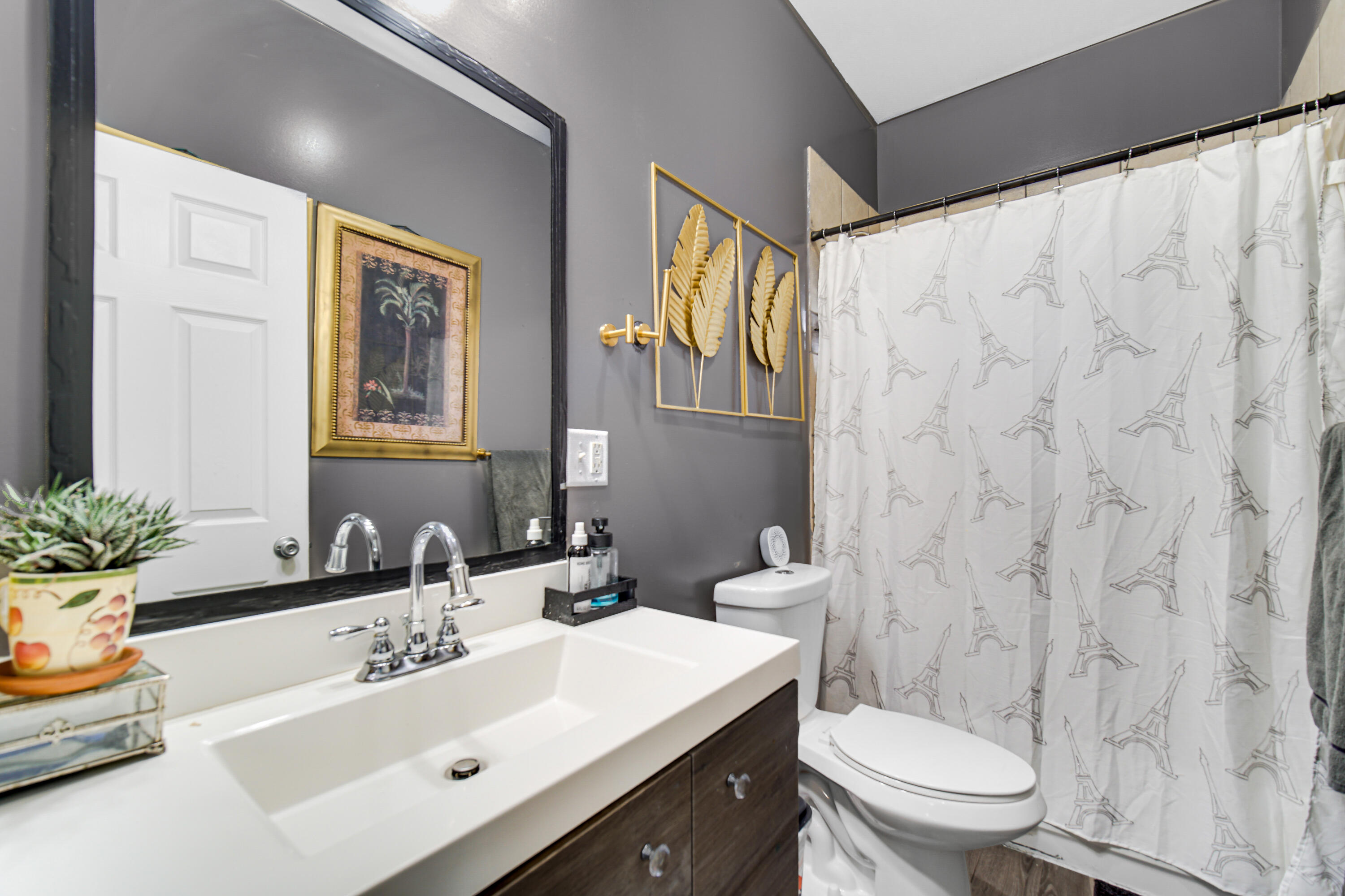 704 Willow Court, Hammond, IN 46320; Image #6