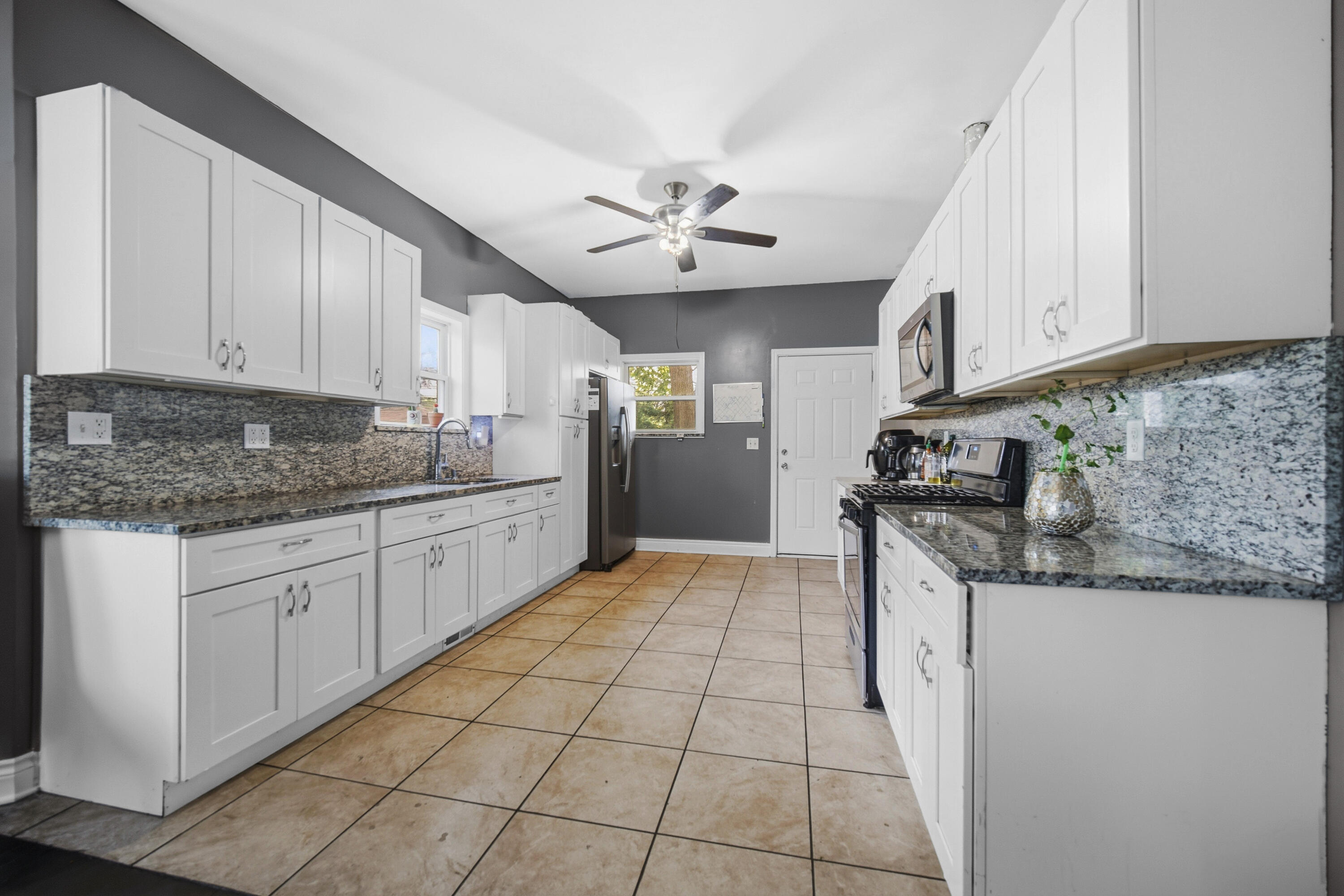 704 Willow Court, Hammond, IN 46320; Image #9