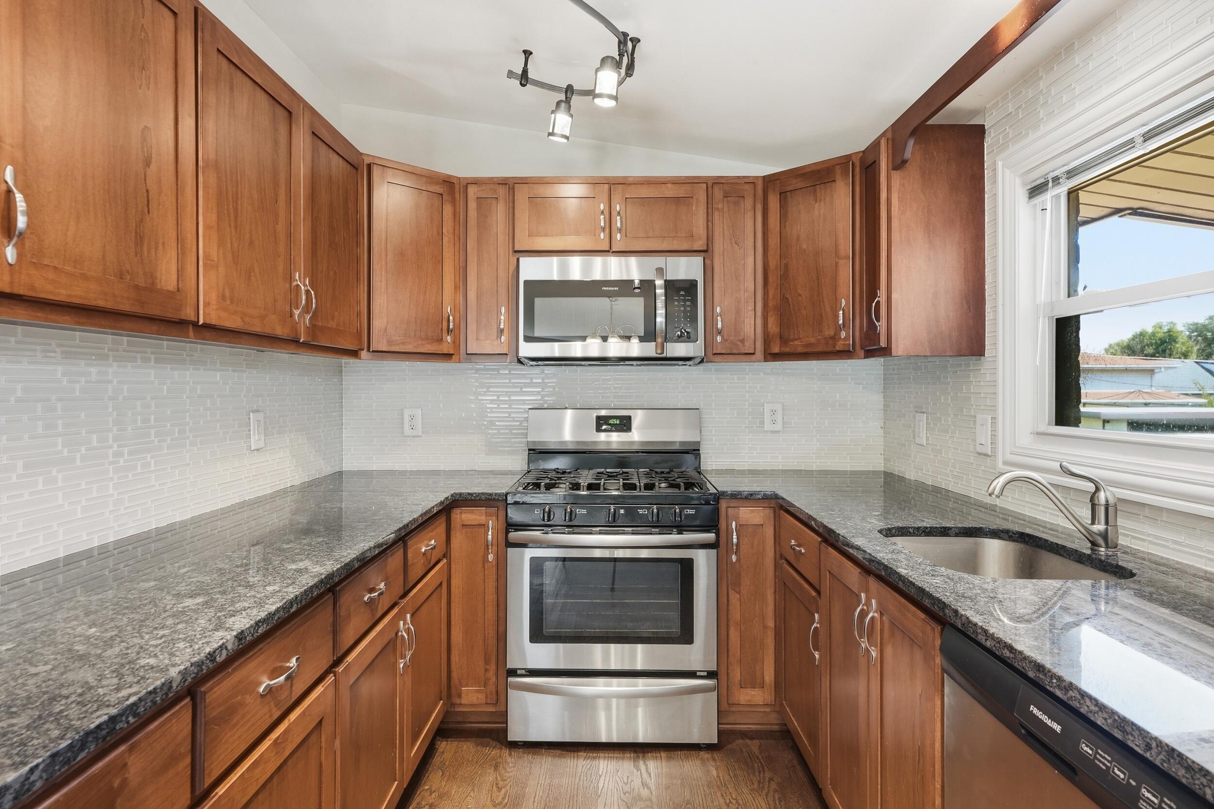 7836 W 80th Place, Bridgeview, IL 60455; Image #11