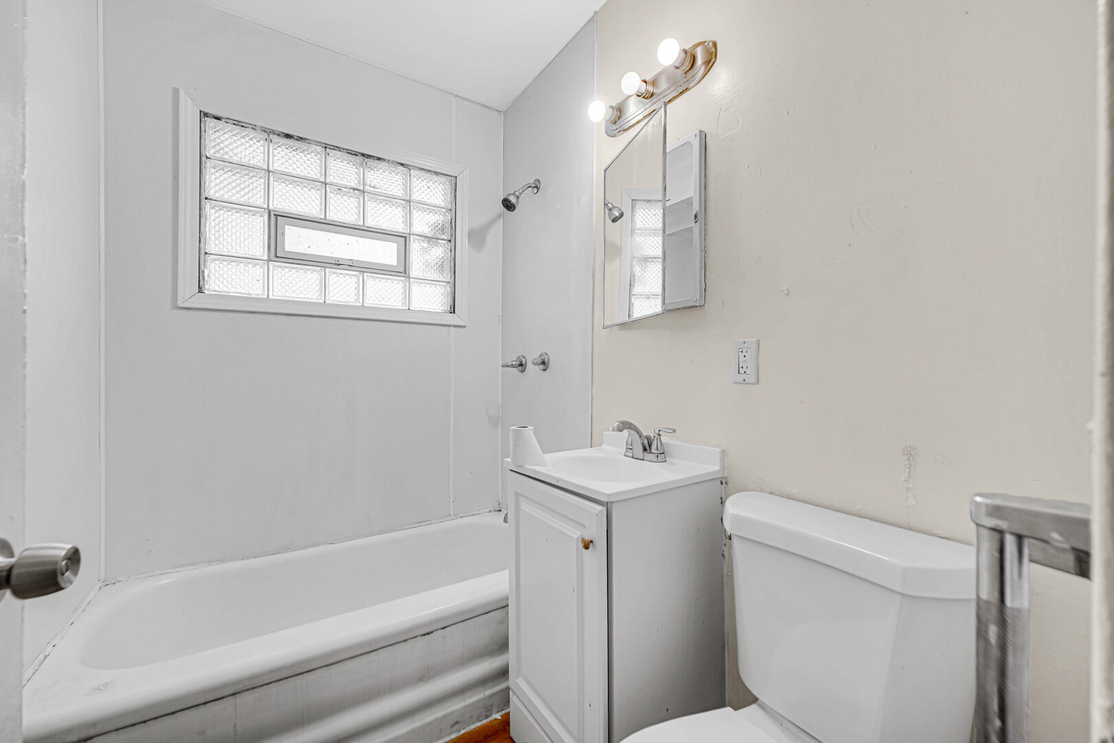 700 E 49th Avenue, Gary, IN 46409; Image #14