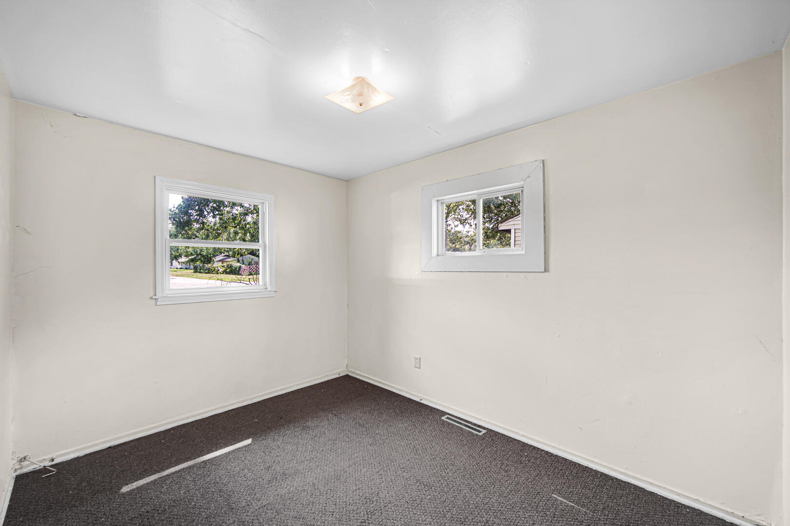 700 E 49th Avenue, Gary, IN 46409; Image #8