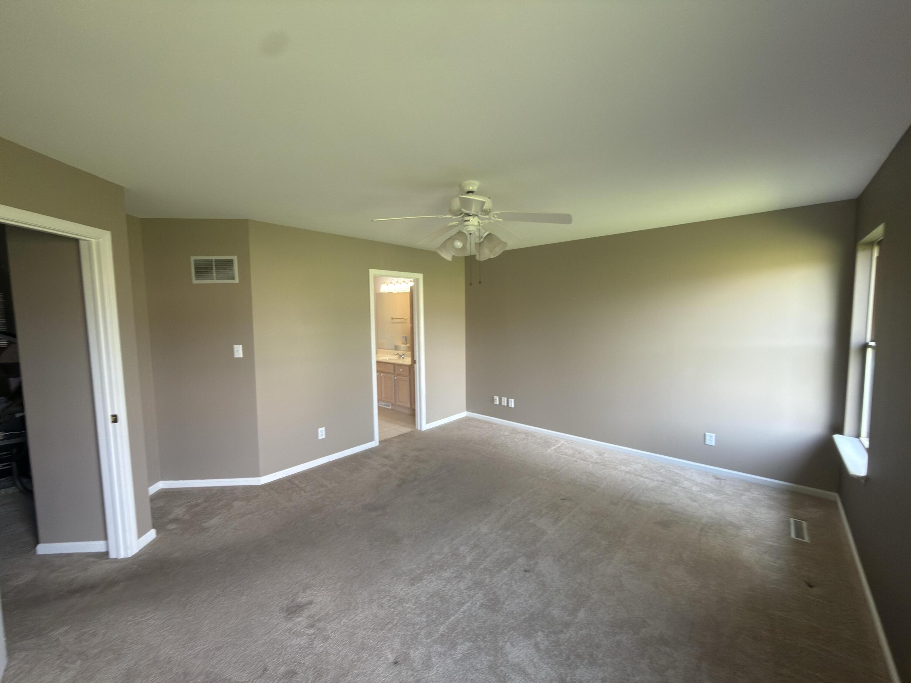 10000 Wildwood Lane, Highland, IN 46322; Image #10