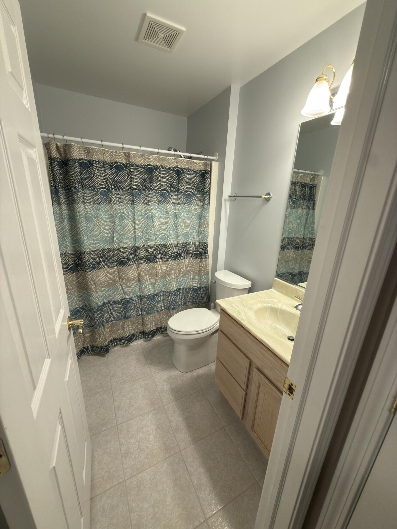 10000 Wildwood Lane, Highland, IN 46322; Image #16