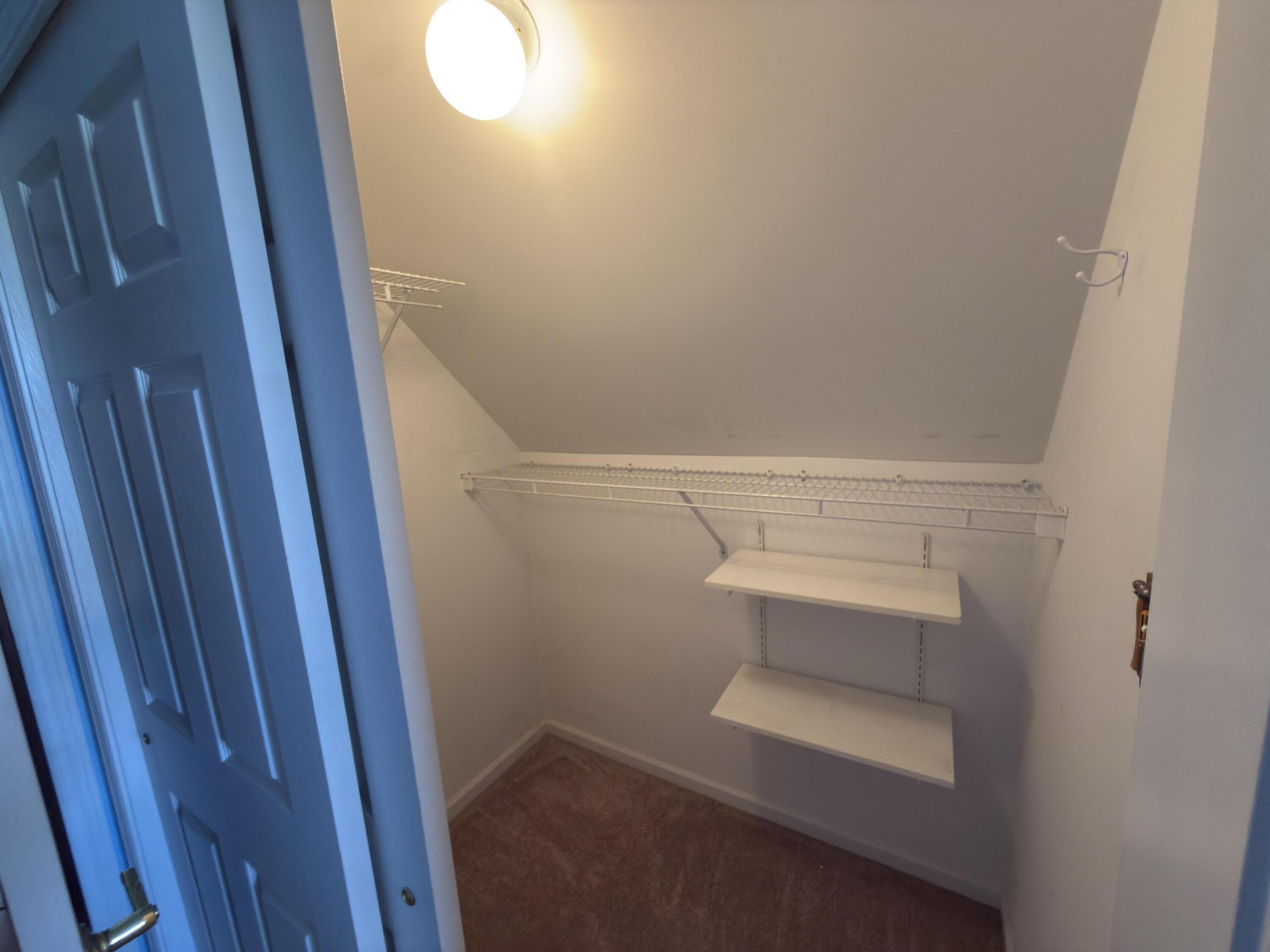 10000 Wildwood Lane, Highland, IN 46322; Image #19