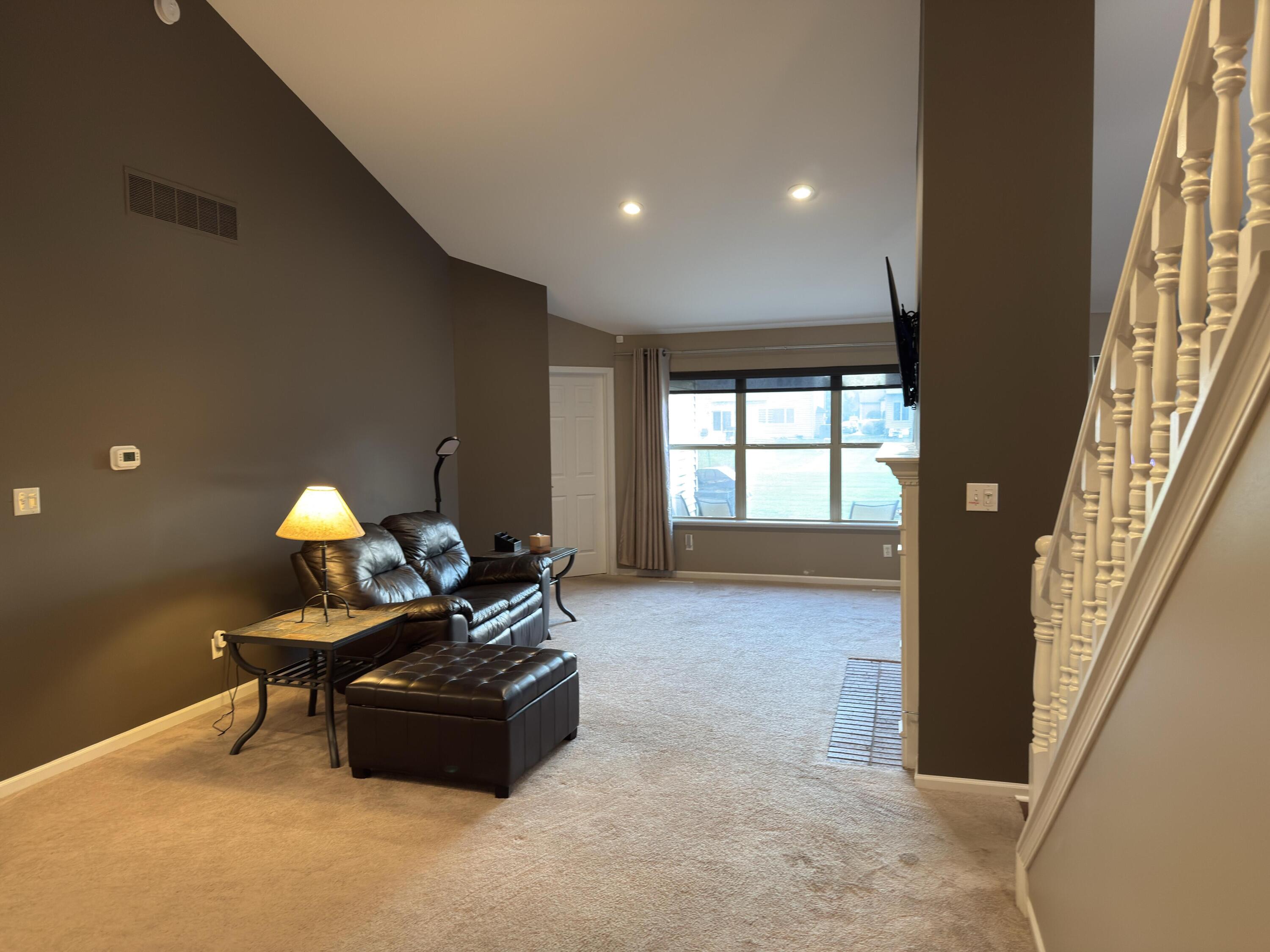 10000 Wildwood Lane, Highland, IN 46322; Image #4