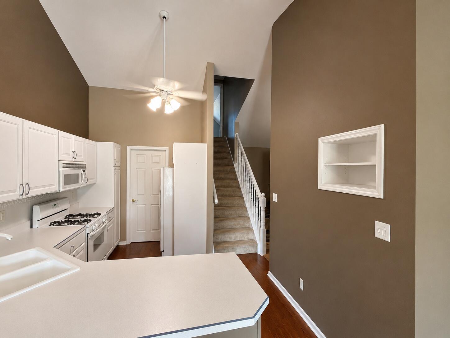 10000 Wildwood Lane, Highland, IN 46322; Image #8
