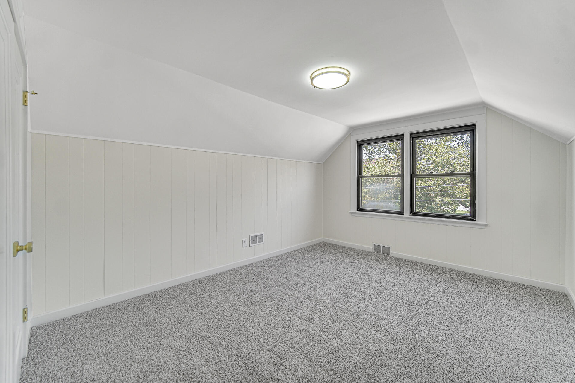 518 Rutledge Street, Gary, IN 46404; Image #17