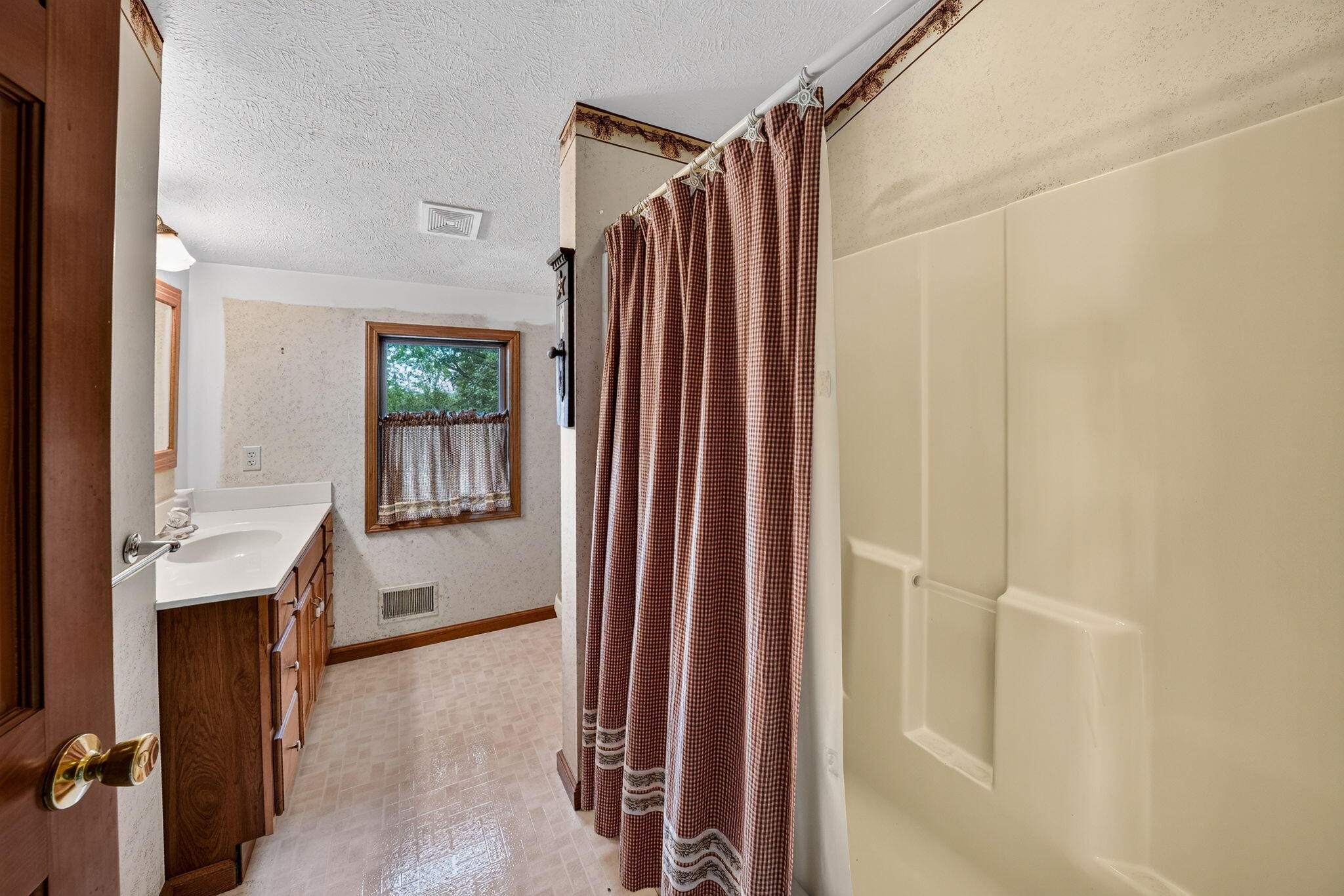 61519 Neaman Road, Constantine, MI 49042; Image #33