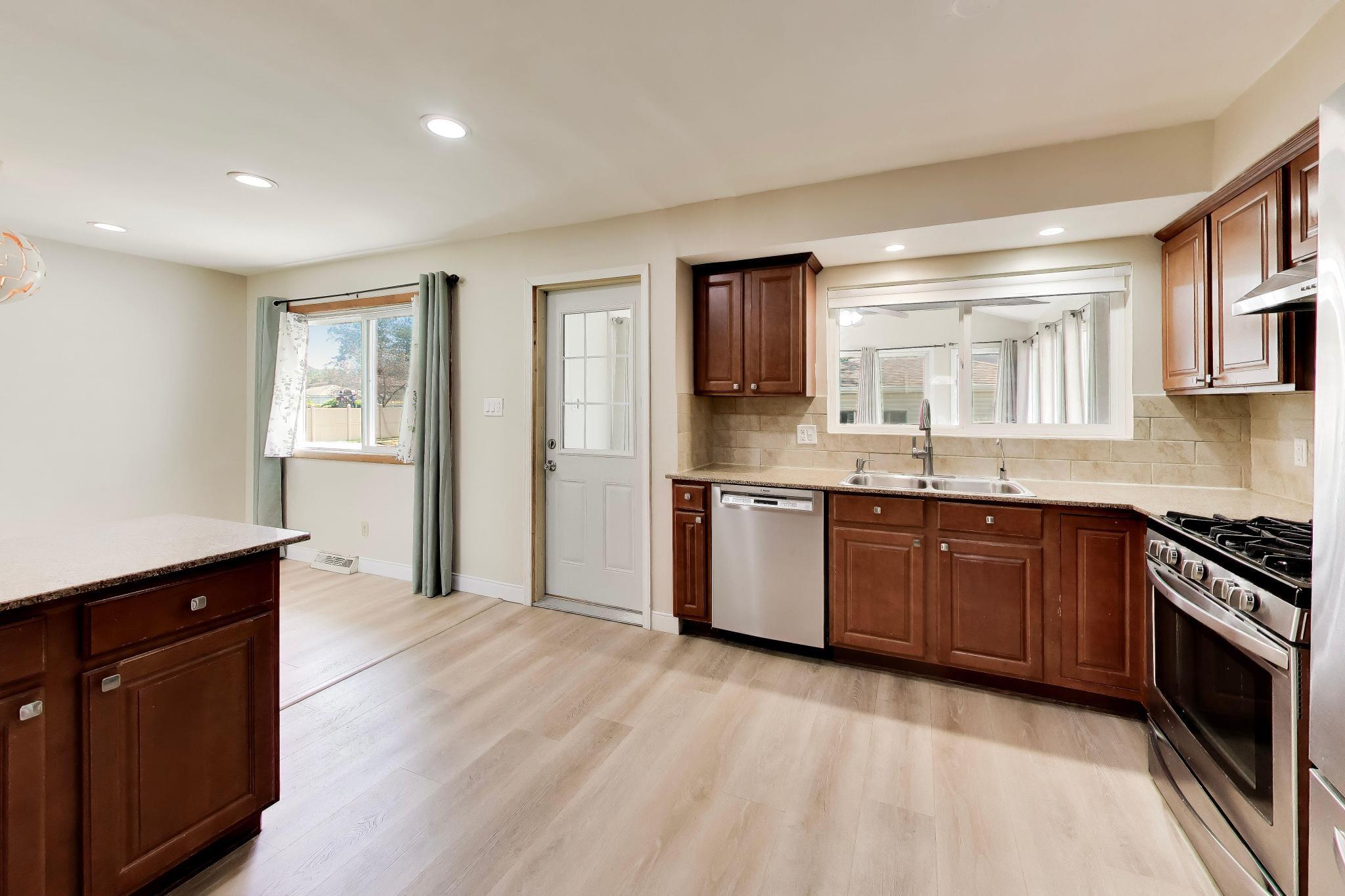 1838 Bluebird Lane, Munster, IN 46321; Image #15