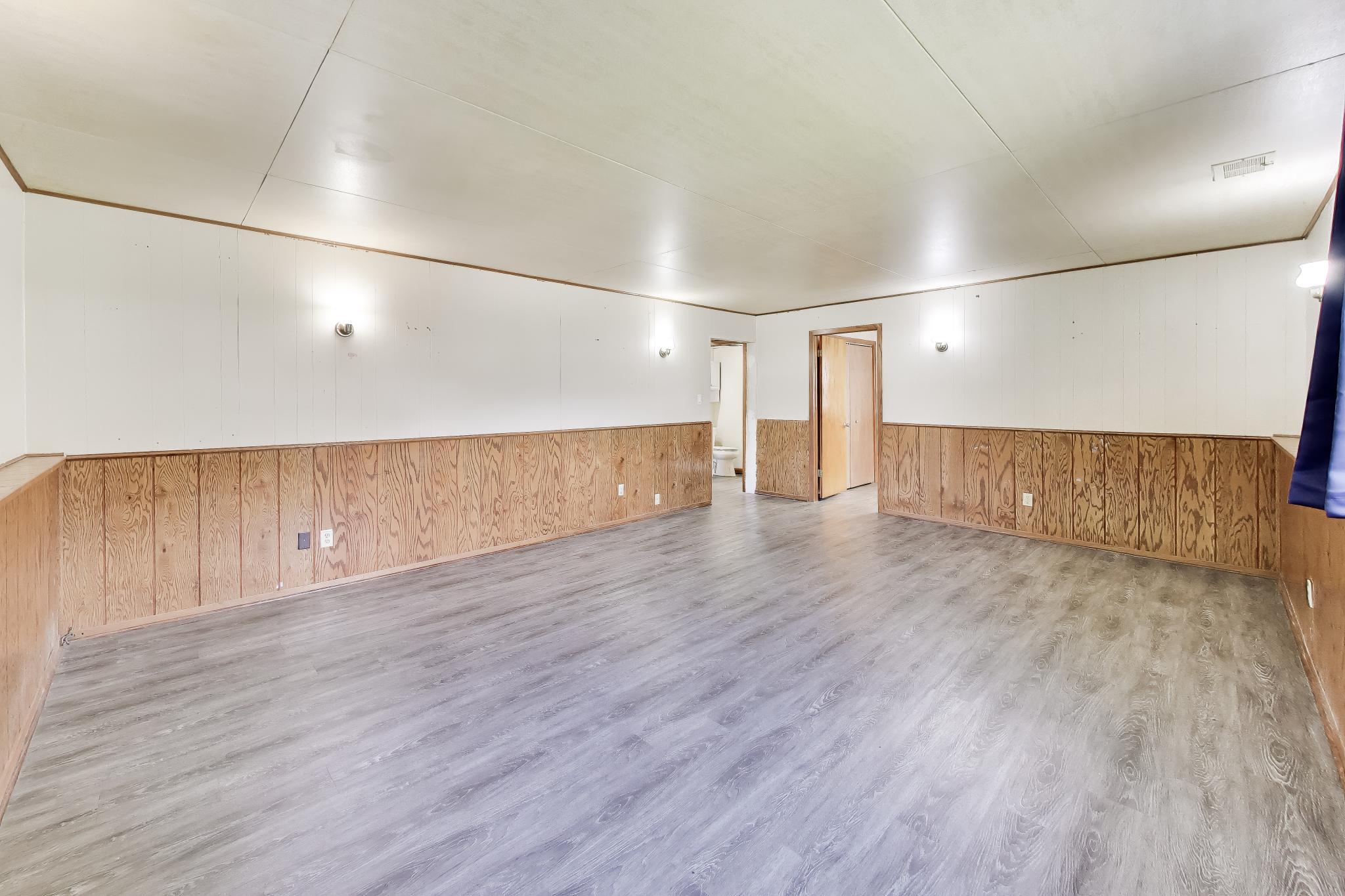 1838 Bluebird Lane, Munster, IN 46321; Image #32