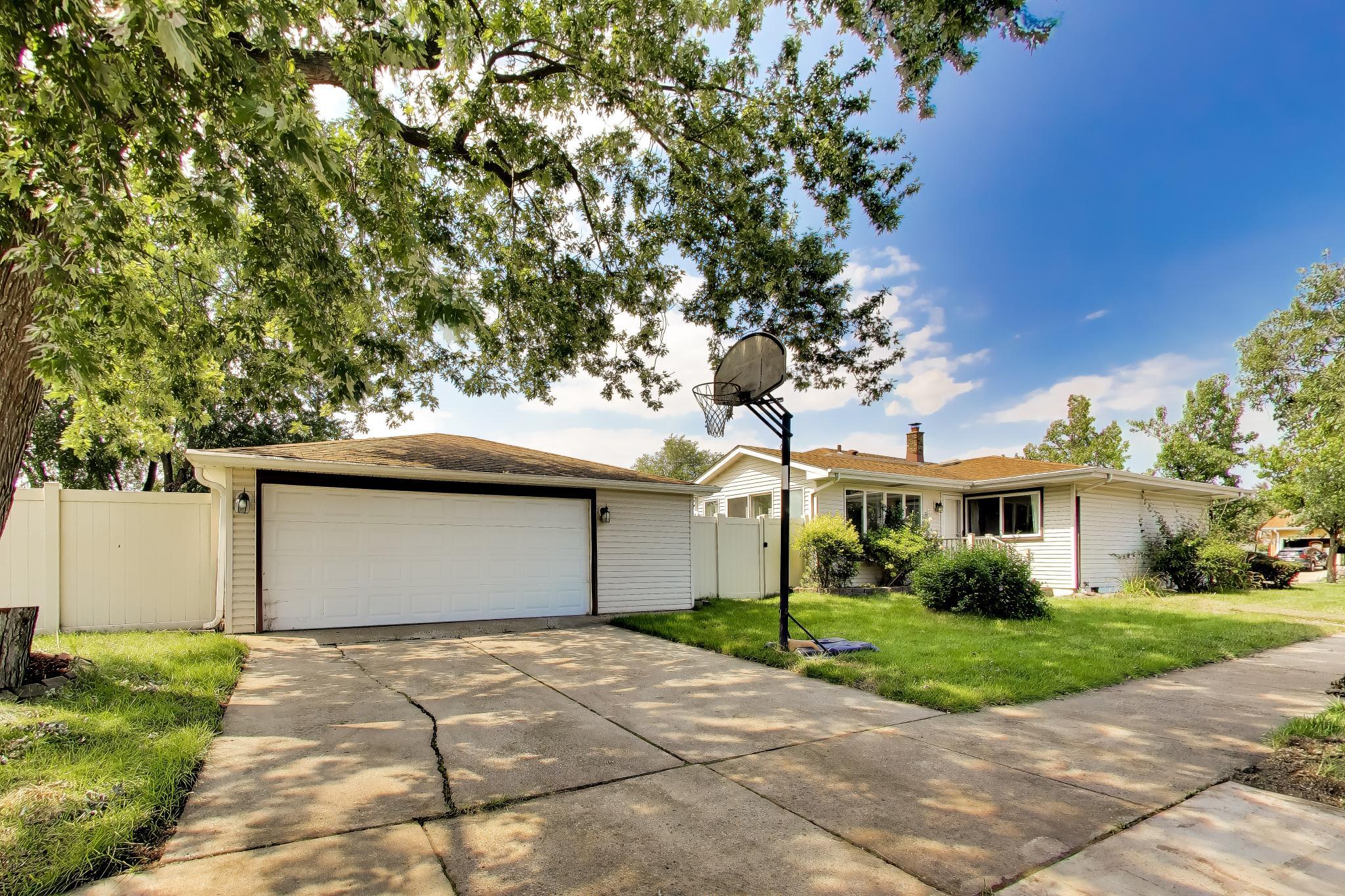 1838 Bluebird Lane, Munster, IN 46321; Image #41