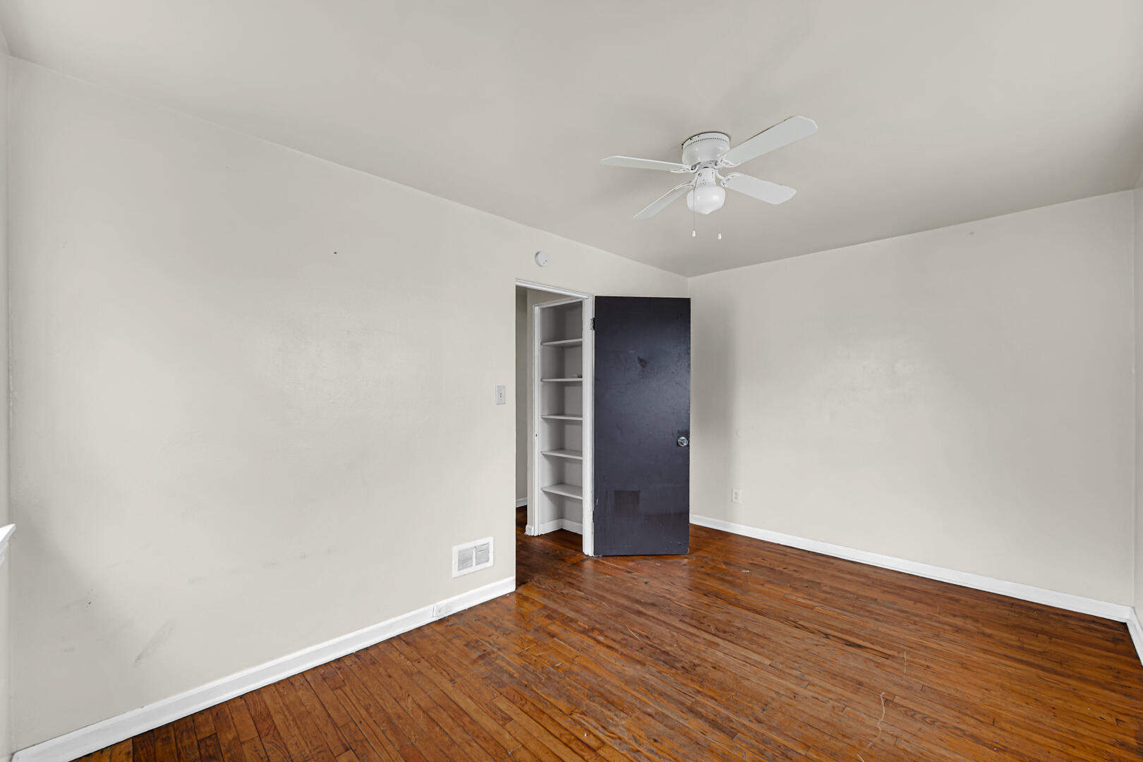 621 Colfax Street, Gary, IN 46406; Image #13